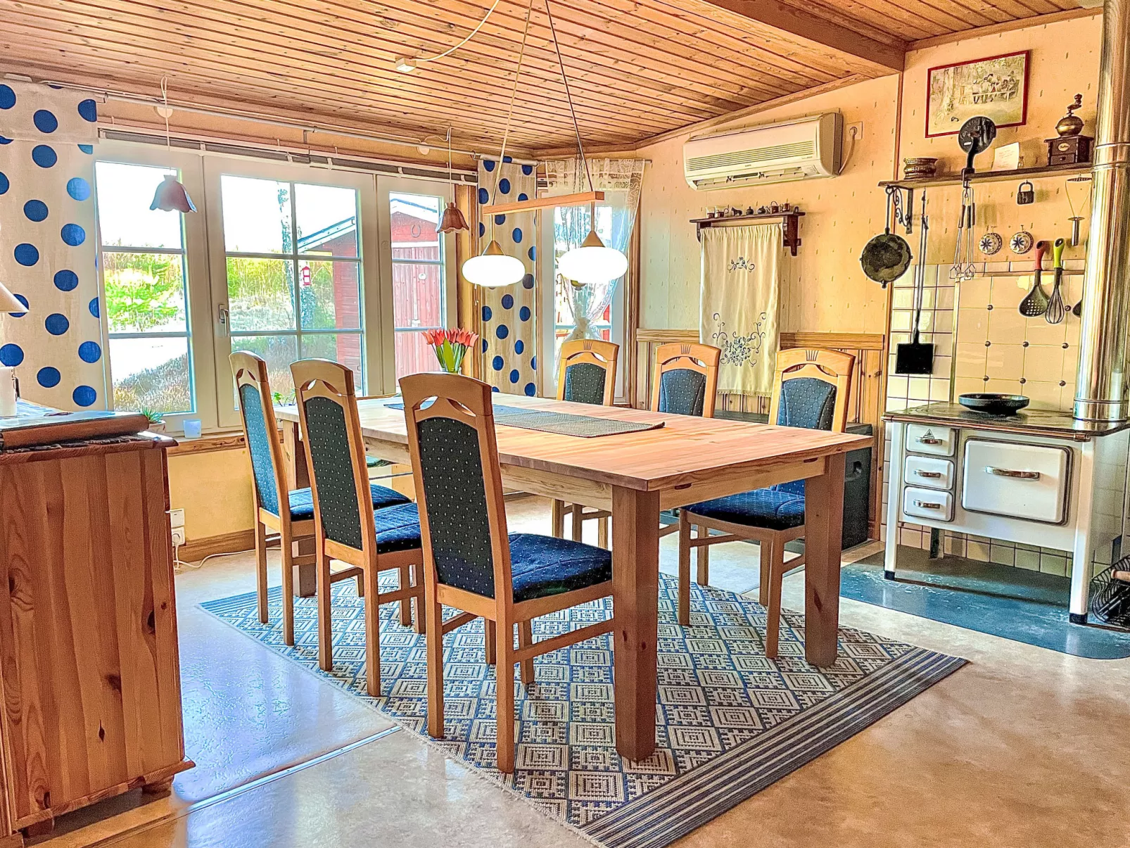 Idyllisch gelegenes, ebenerdiges Haus mit Terrasse - Binnen