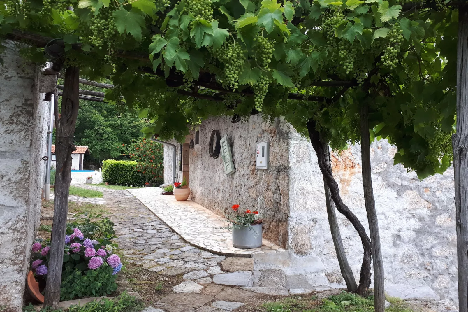 Holiday home Mikleus in Lovrec - Dobrec - ca 113 qm für 4 Erw 2 Kinder max 11 J - Buitenlucht