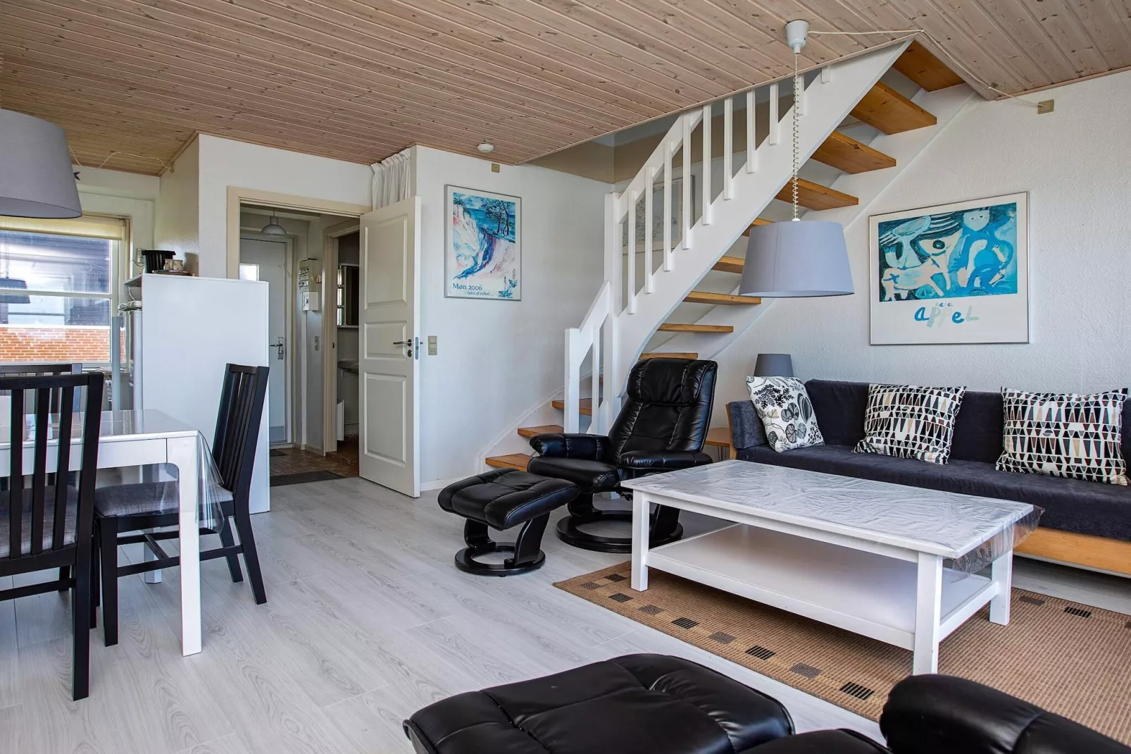 3 room,m/Harbour View,2 levels - Binnen