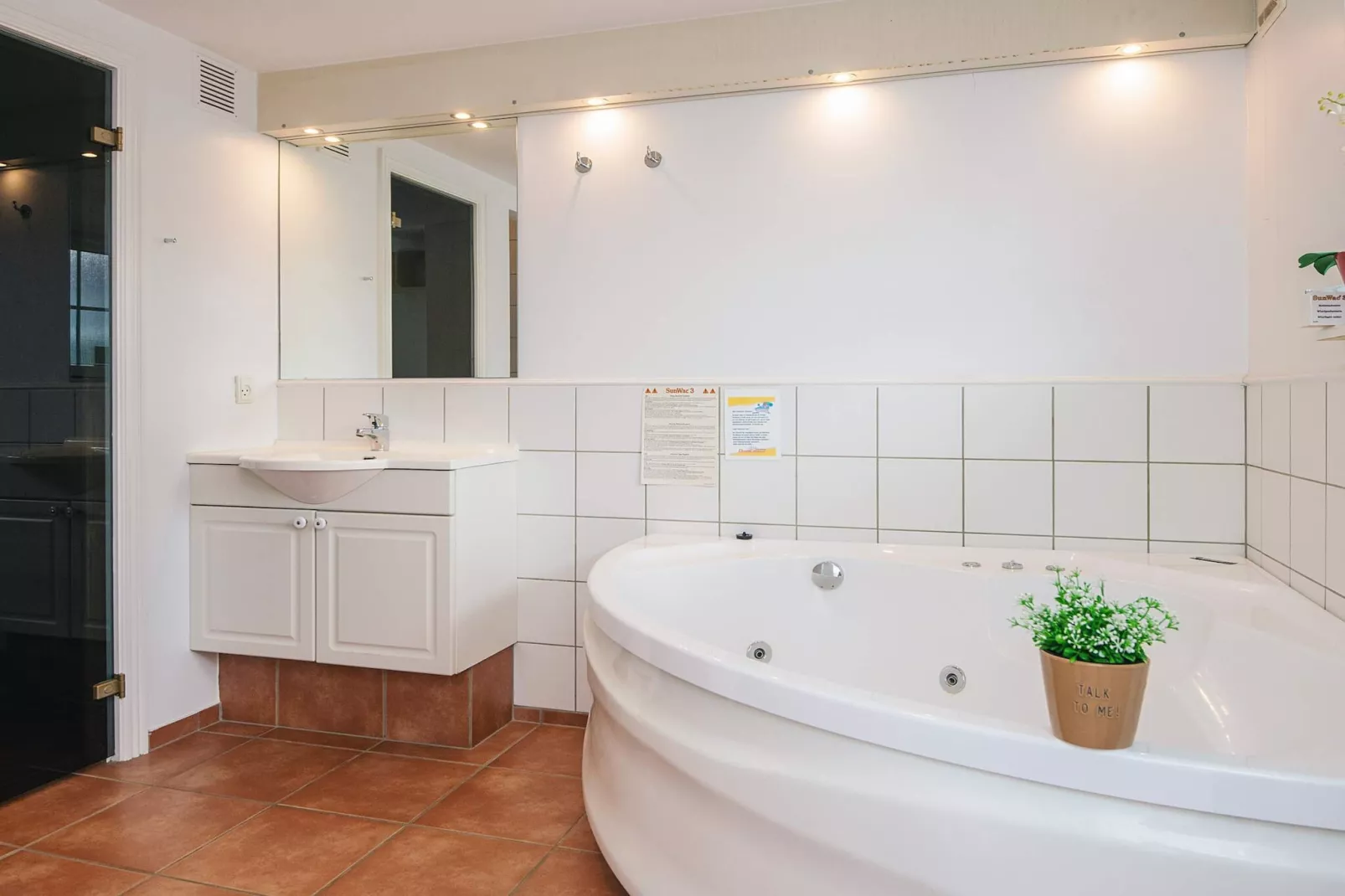 BLÅVANDHUS - Binnen