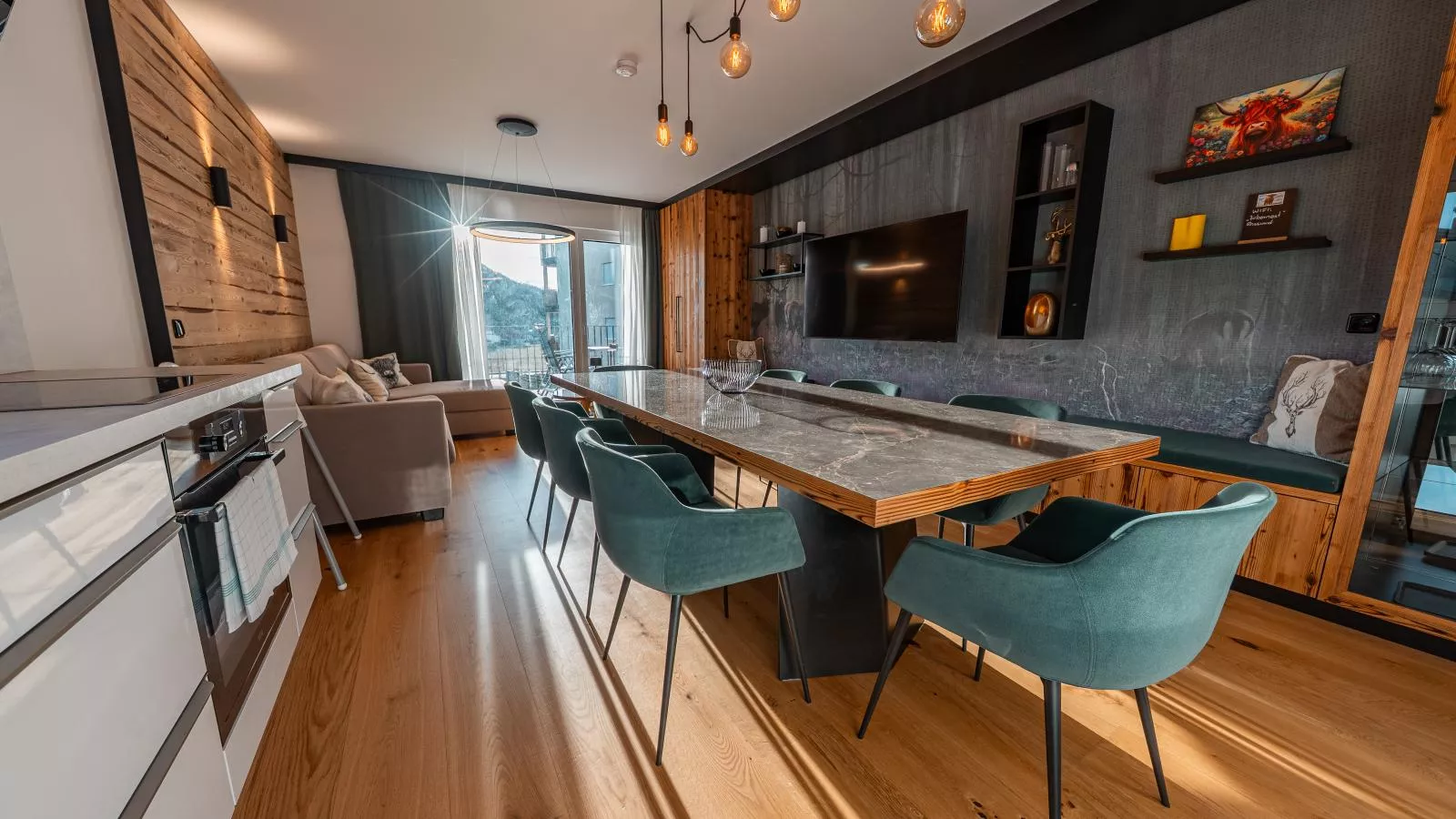 Mariazeller Zirbennest - Eetkamer