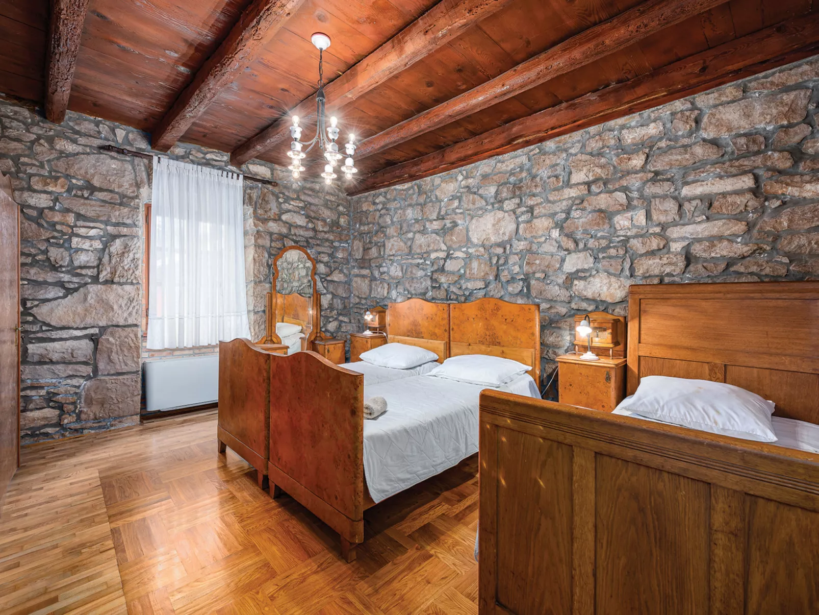 Blašković - Binnen