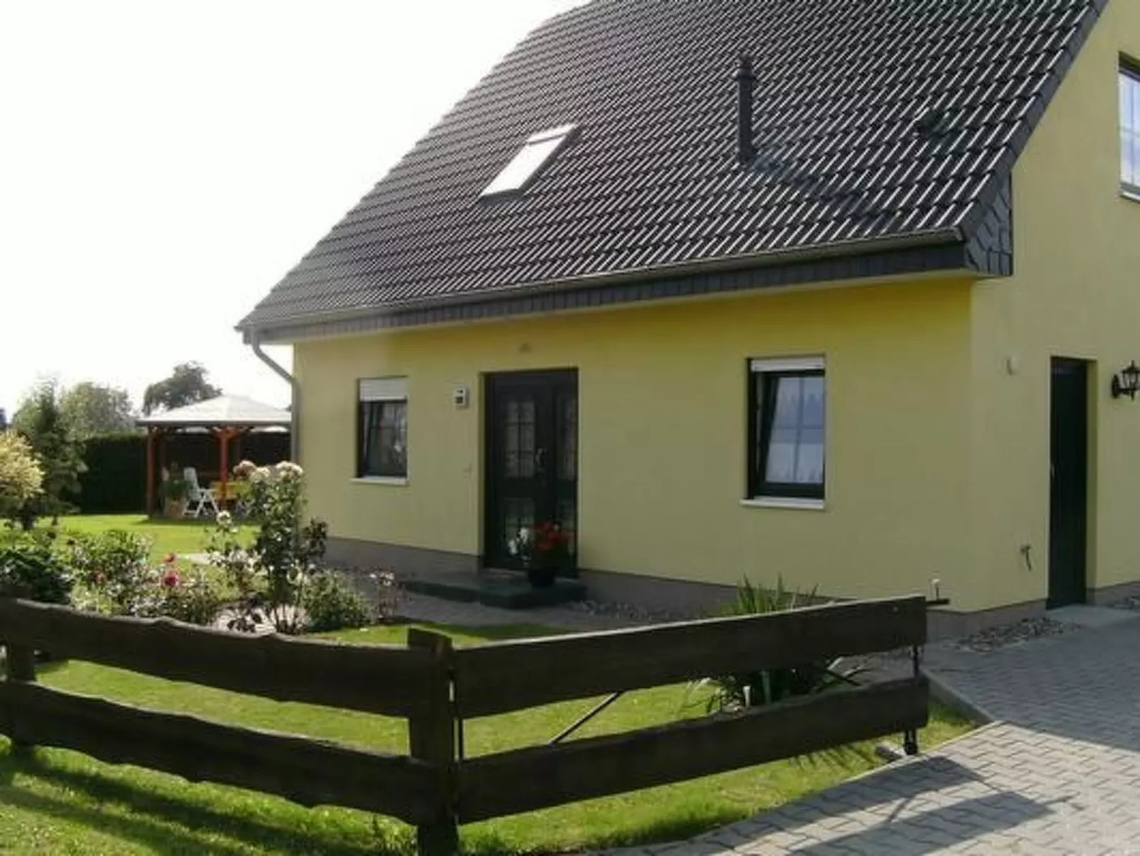 Appartement mit Garten, Grill und Terrasse