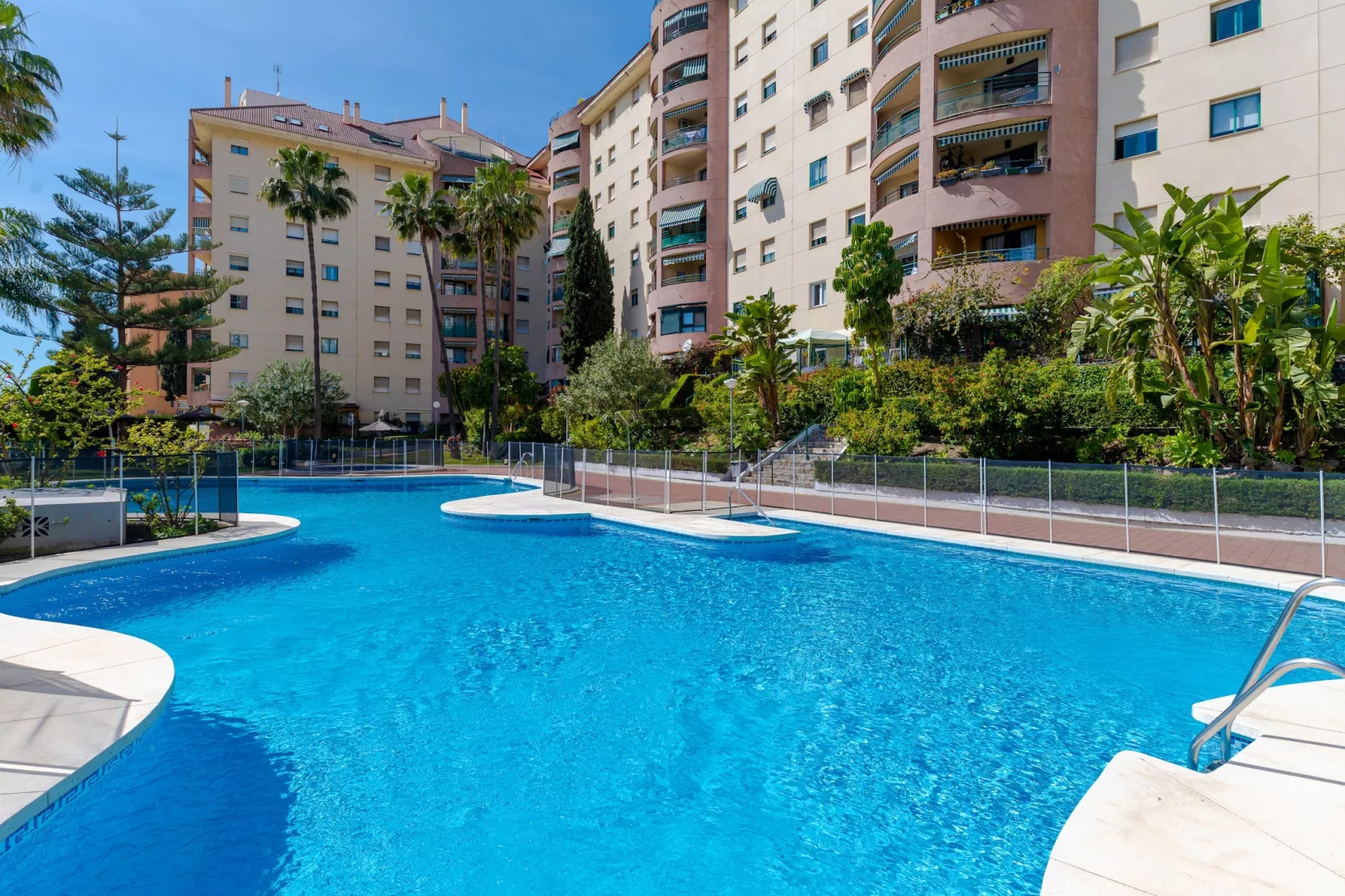 Penthouse in City Centre Marbella with Jacuzzi*