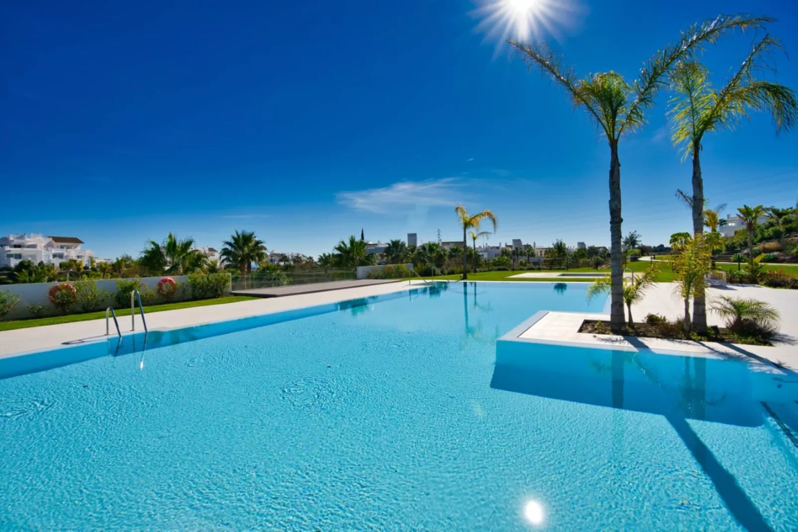 Stylish 3-Bed Apartment | Alcazaba Lagoon (1204)