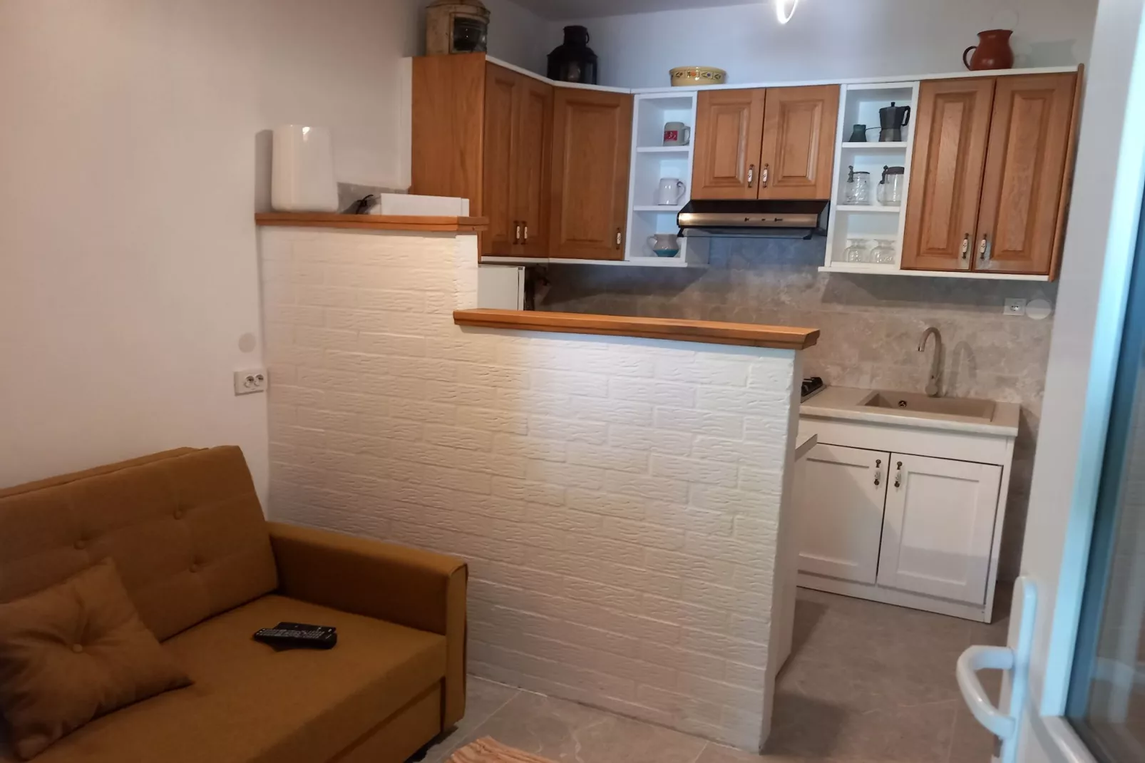 Guest House Green Corner Supetarska Draga - One Bedroom Apartment With Balcony and Sea View