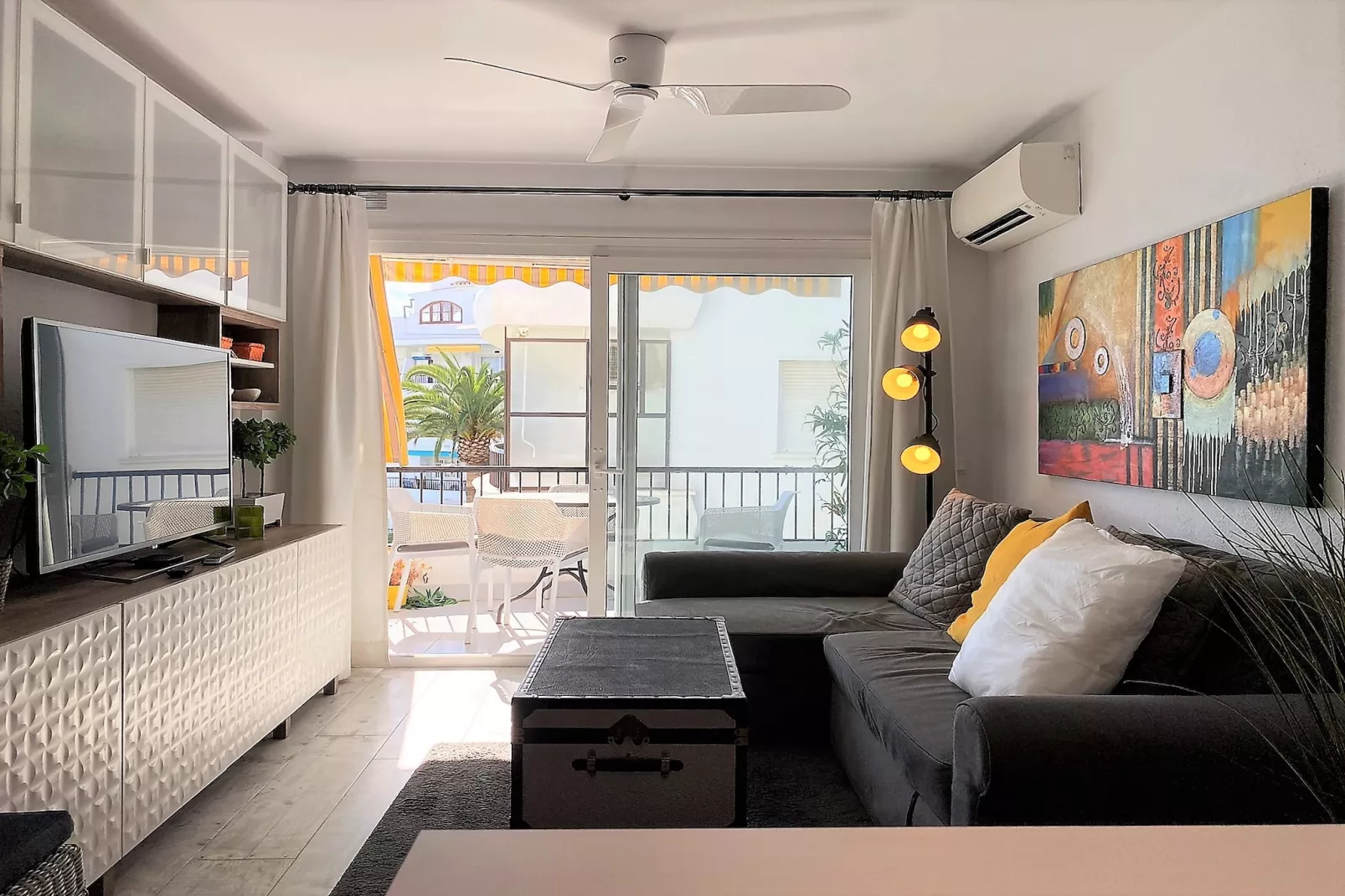 Acapulco Playa 302 by Casasol