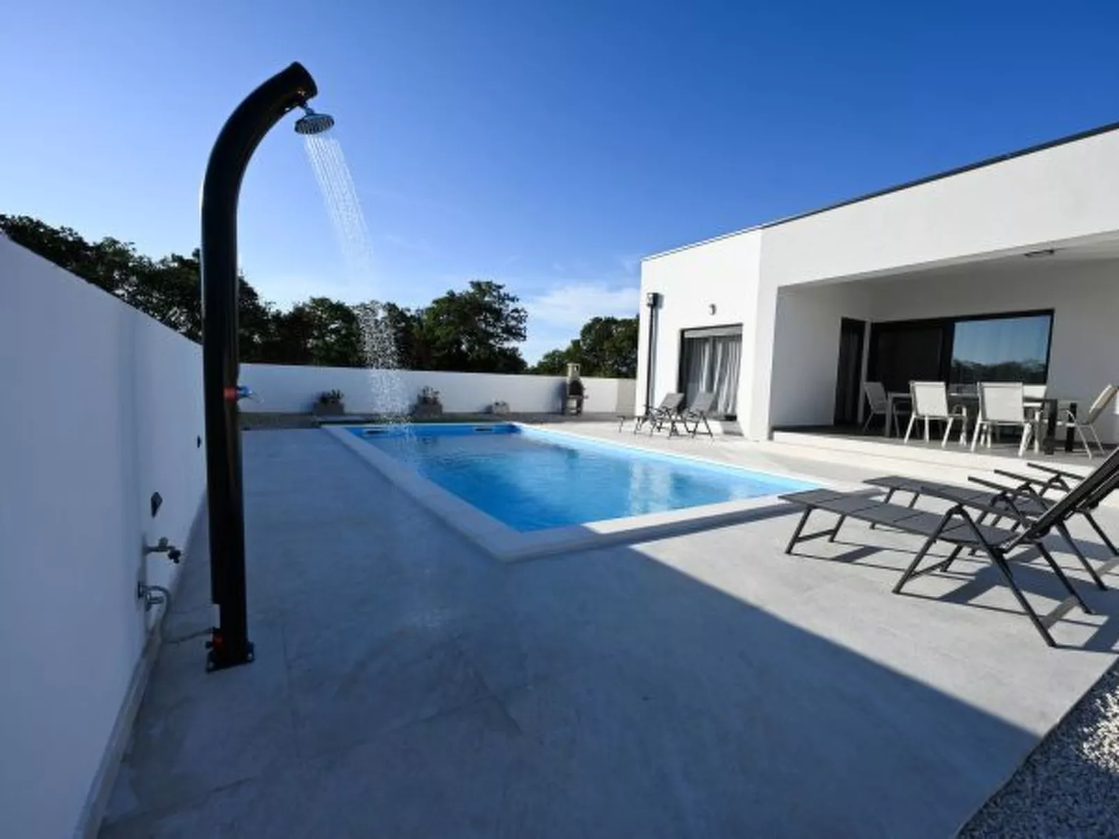 Villa Zara Blu with pool