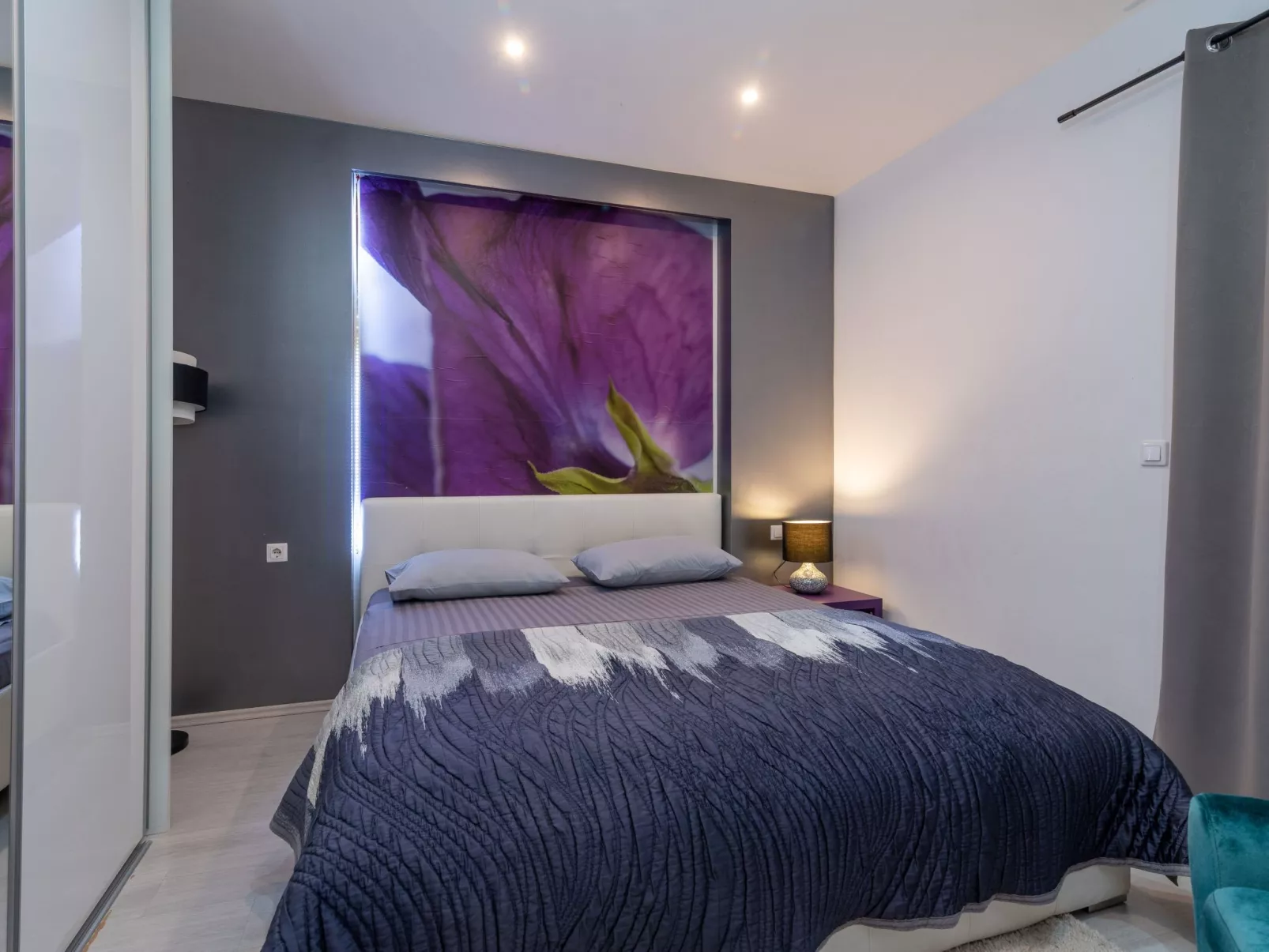 Modernes Apartment mit Gartennutzung, einer groß