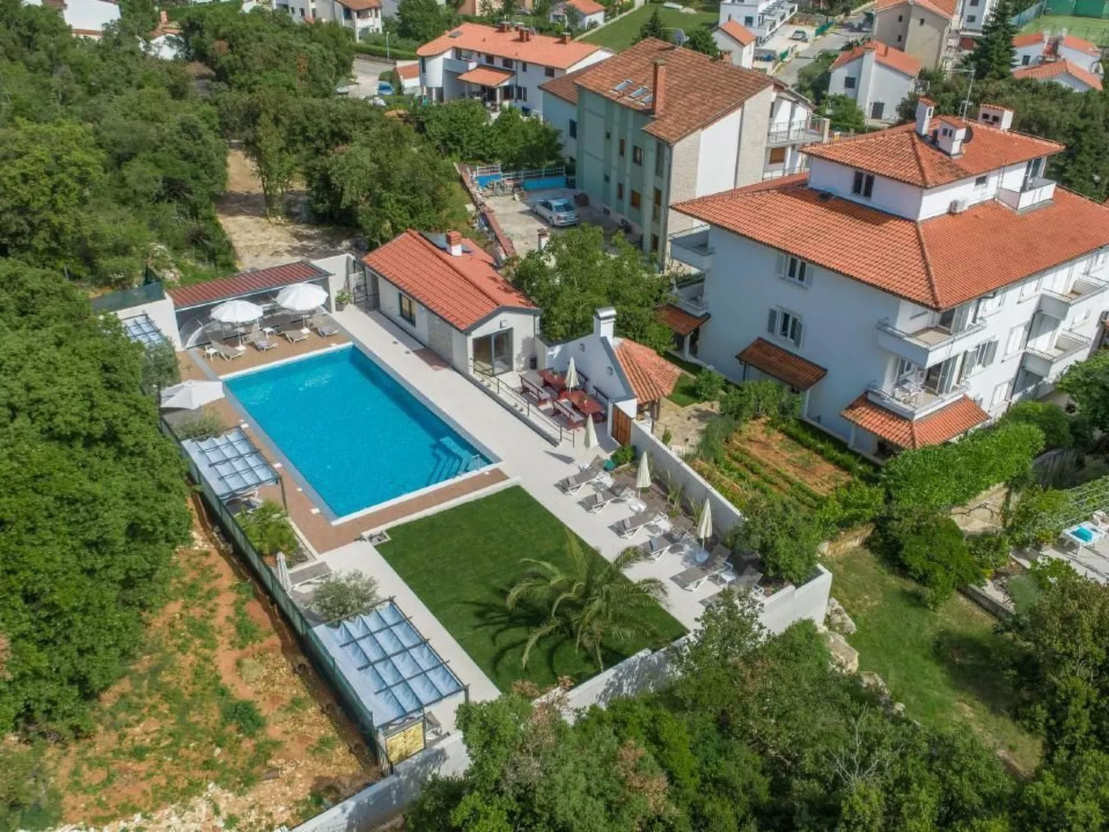 Appartement in Pjescana Uvala mit Großer Terrass