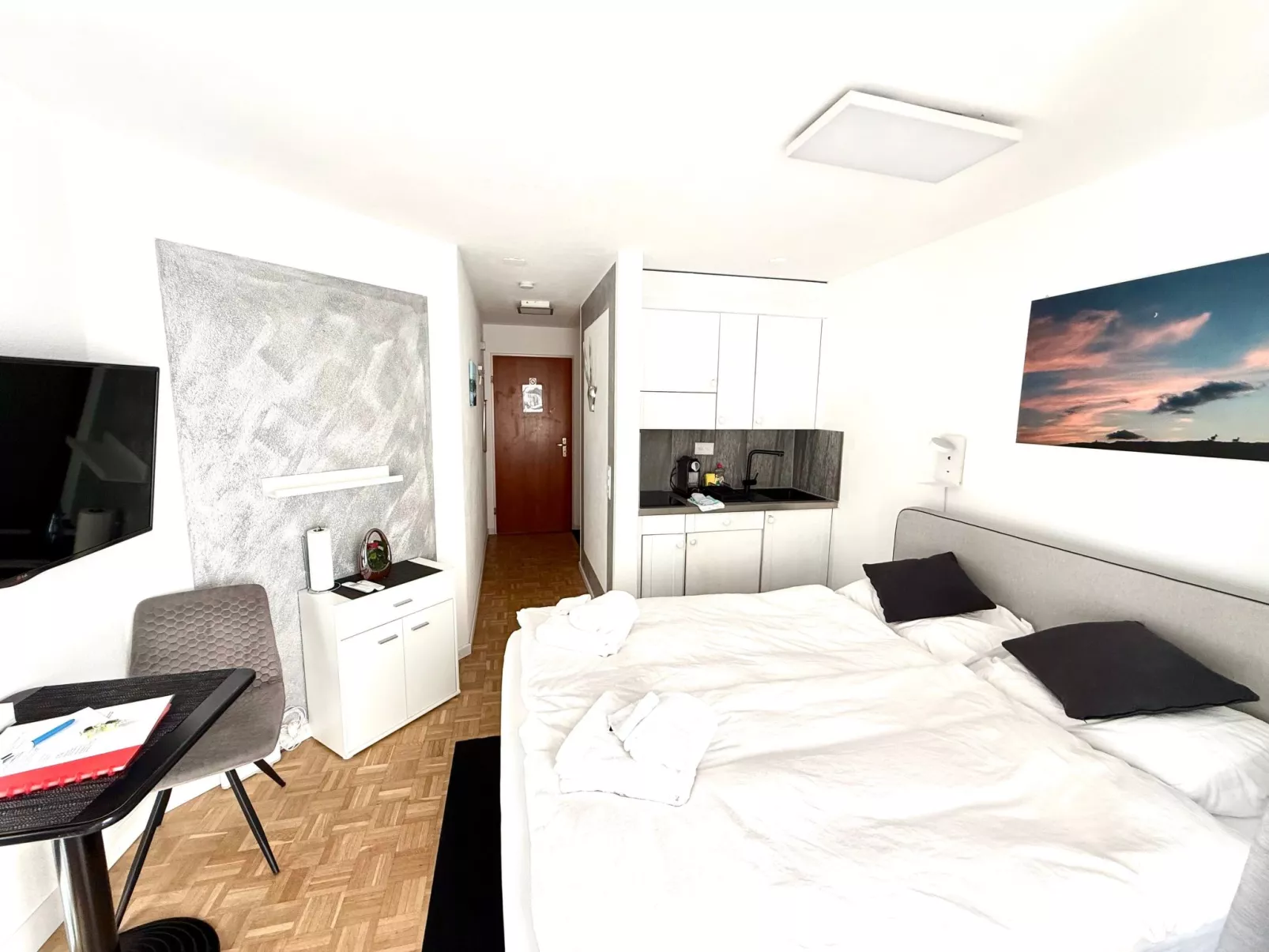 Studio im Zentrum, Schwimmbad und 400m von Skiliften entfernt