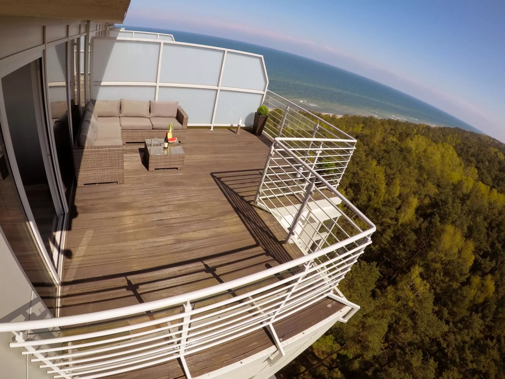 Wohnung mit Panoramaverglasung und Meerblick