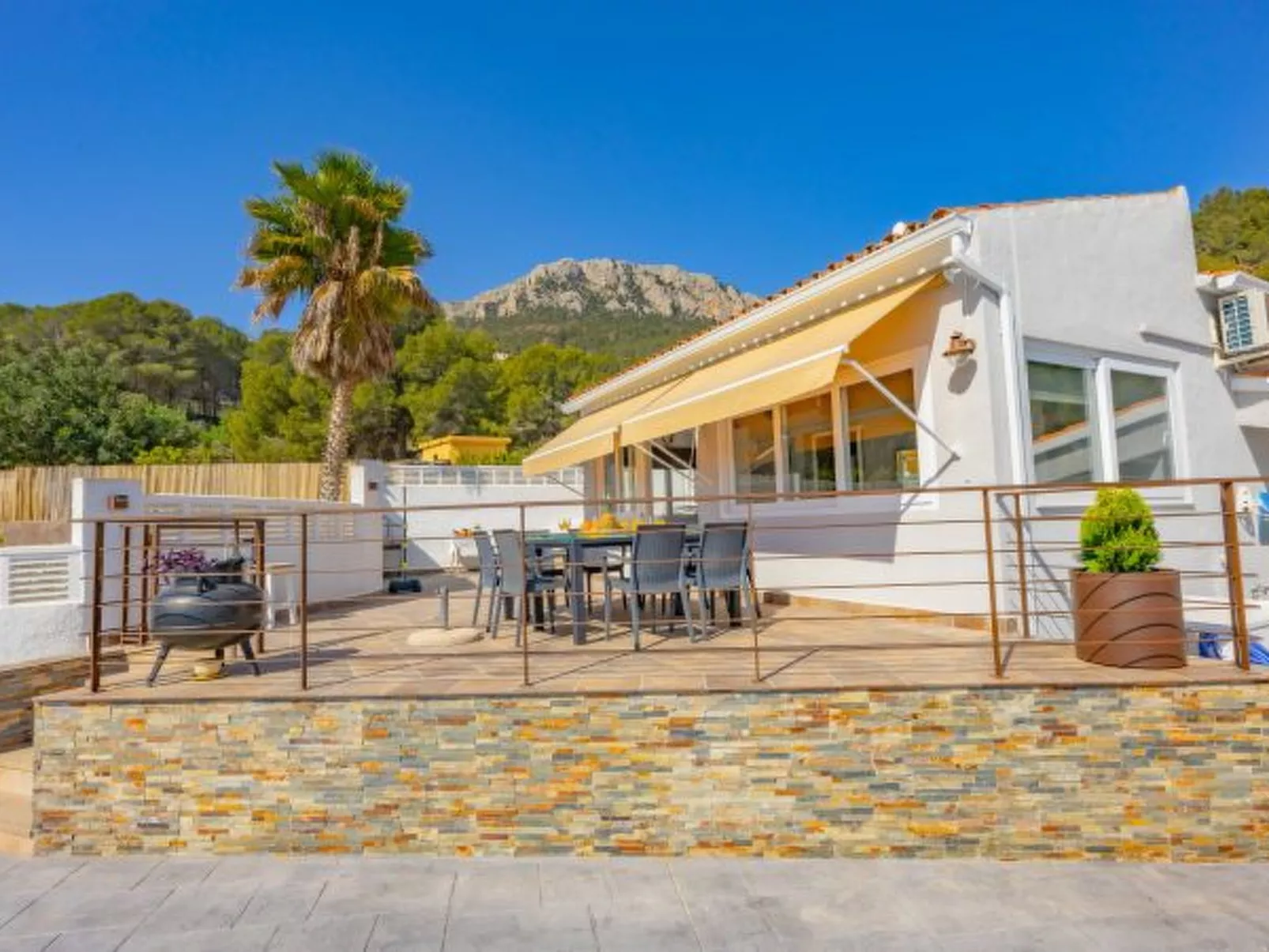 Villa Manolet - plusholidays