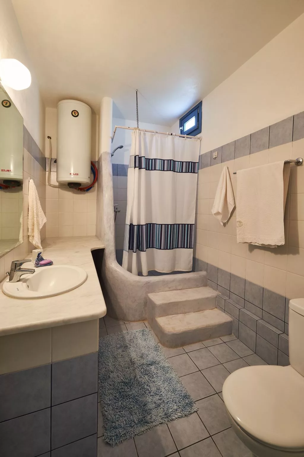 Große, komfortable Pool-Villa, Strand zu Fuß erreichbar