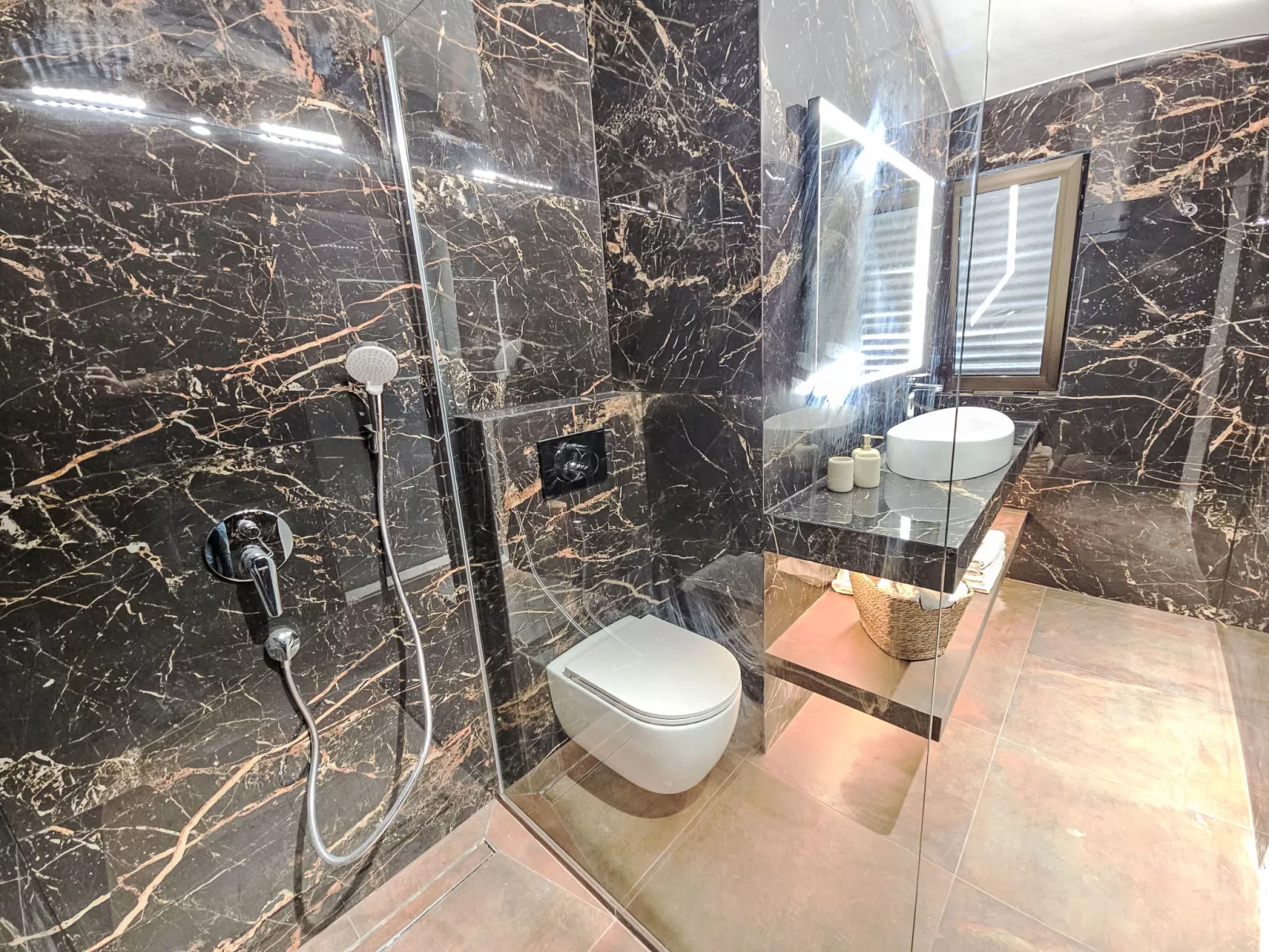 Villa Pinia - Binnen