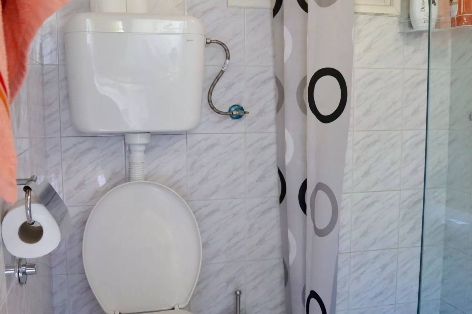 Quardruple Room 1 - Badkamer