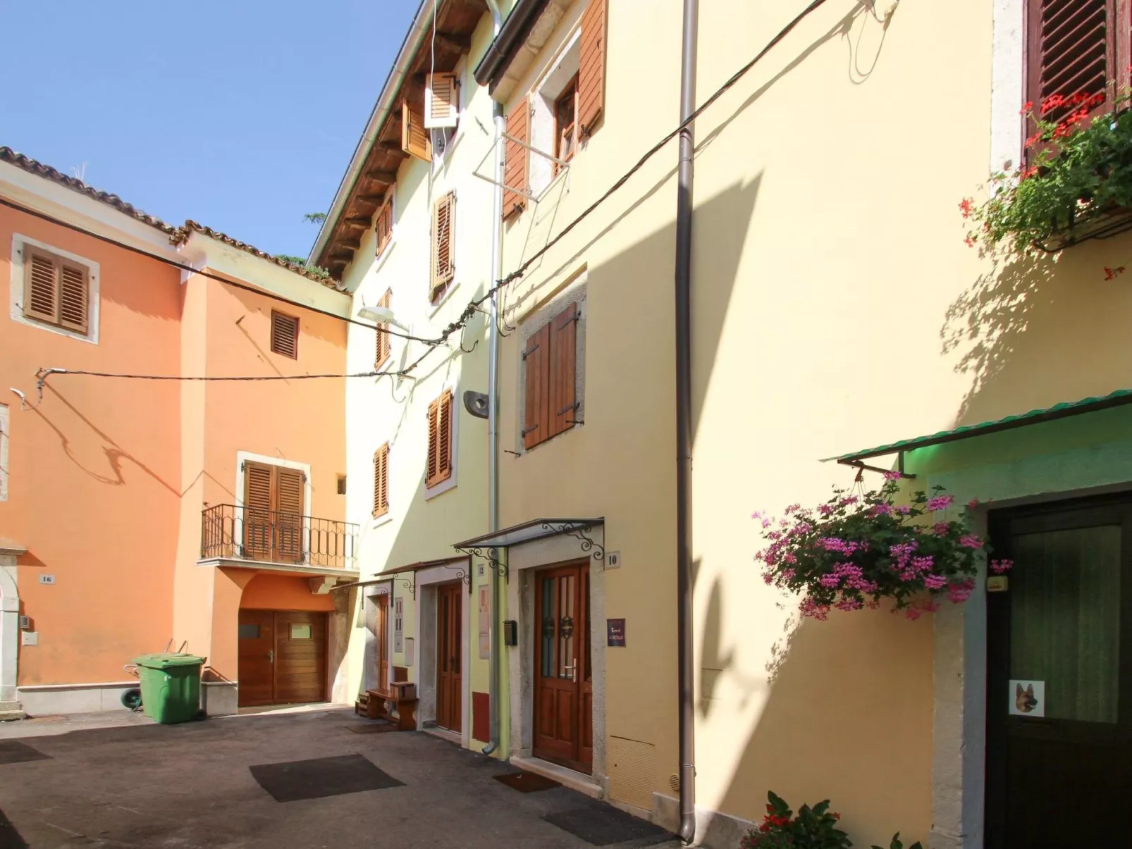 Für 4 Personen ca. 30 m&sup2; in Novigrad, Adriaküste Kroatien (Westküste von I