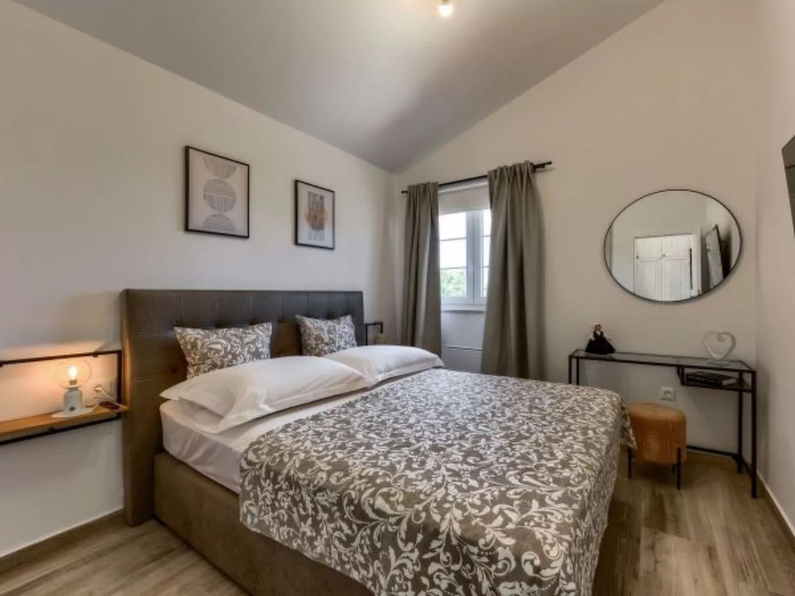 Villa Andamalu with heated pool