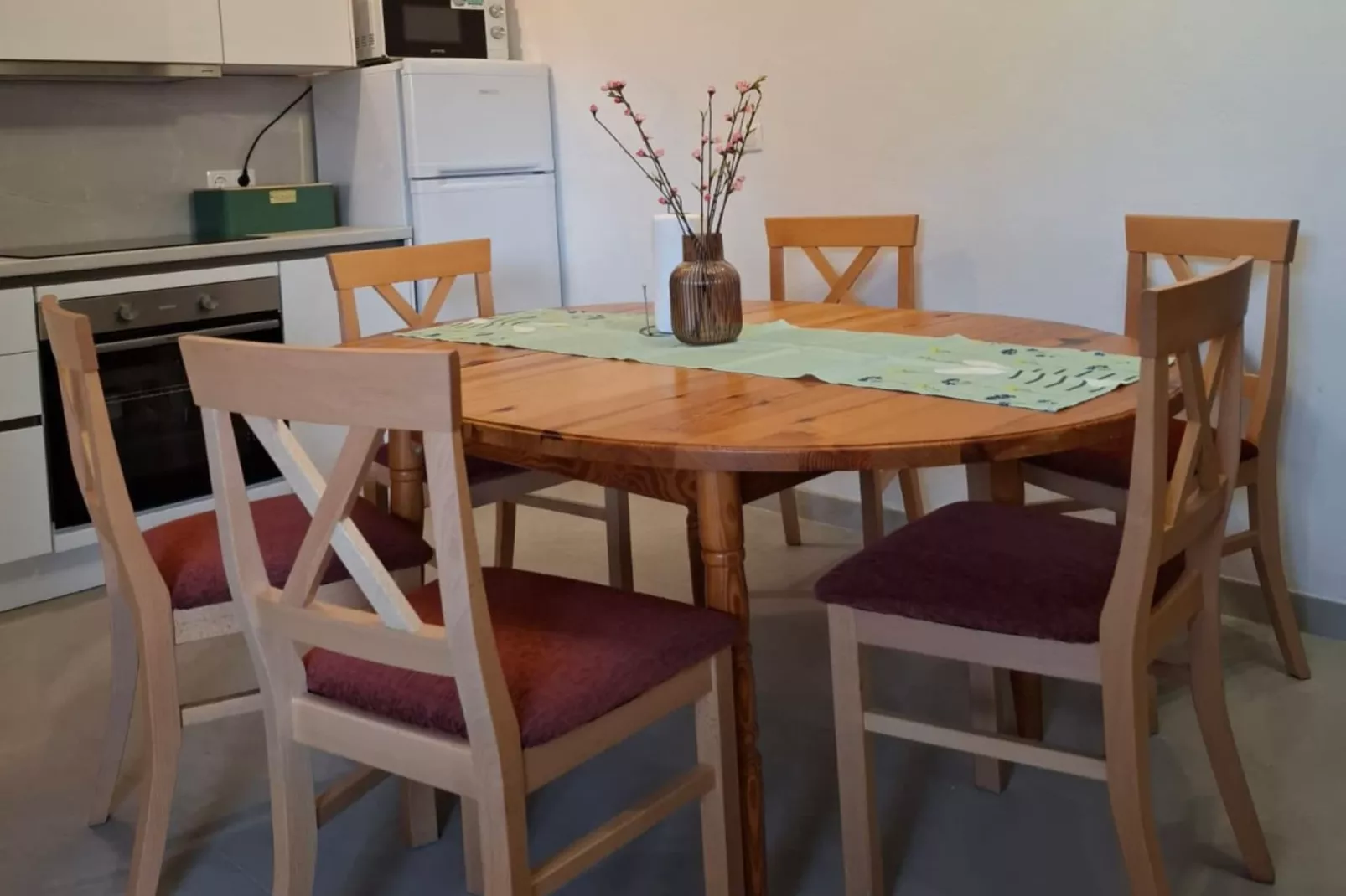 Apartments Marita - Two Bedroom Apartment - Eetkamer