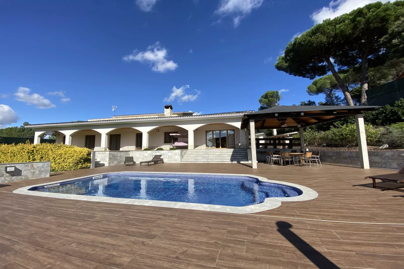 Vivalidays Villa Kiros