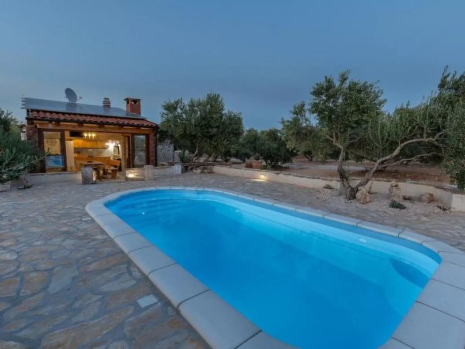Eco Villa Solus with pool