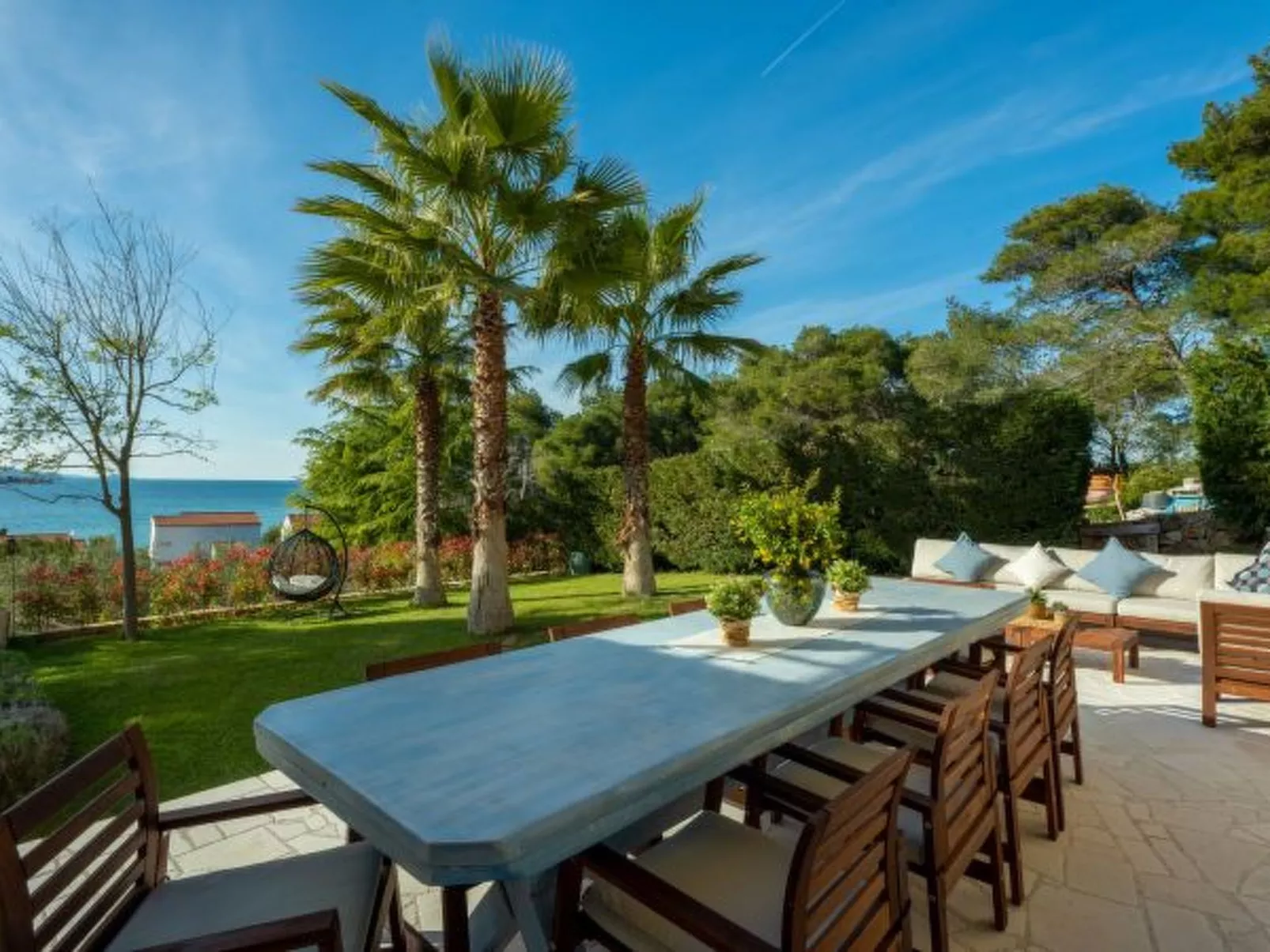 Villa Barotul with pool