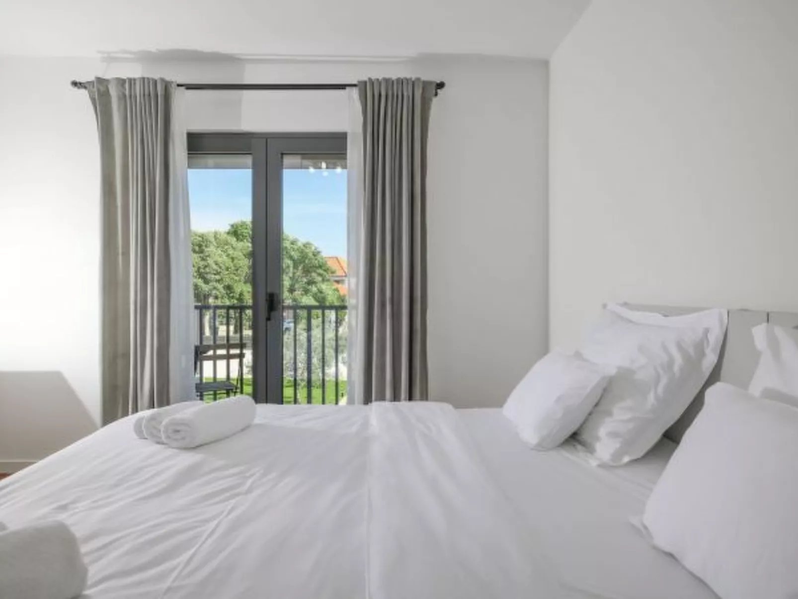 Villa Marta with heated pool and traditional taver