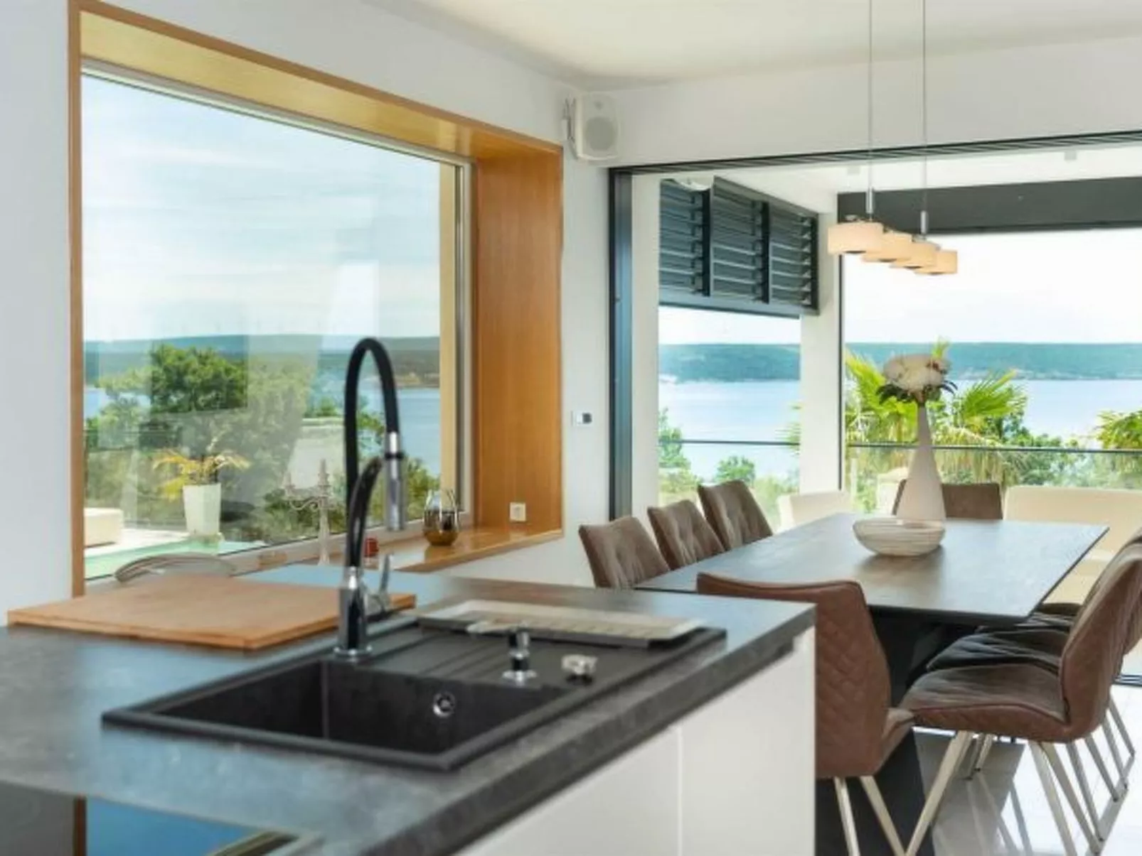 Luxury Villa Michele with infinity pool