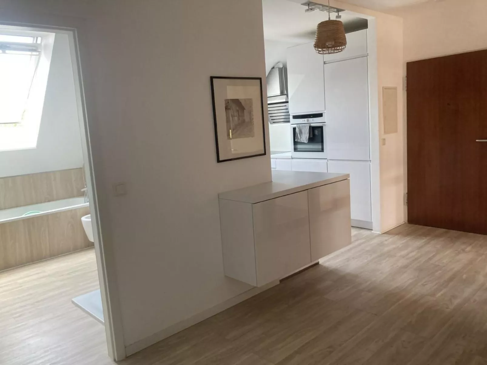 Modernes helles Zimmer im Loft am See