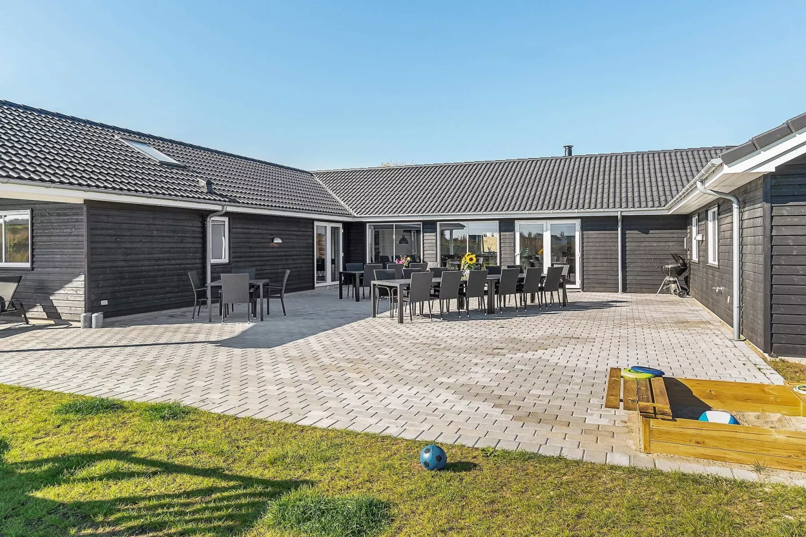 24 persoons vakantie huis in Hasselberg - Buitenlucht