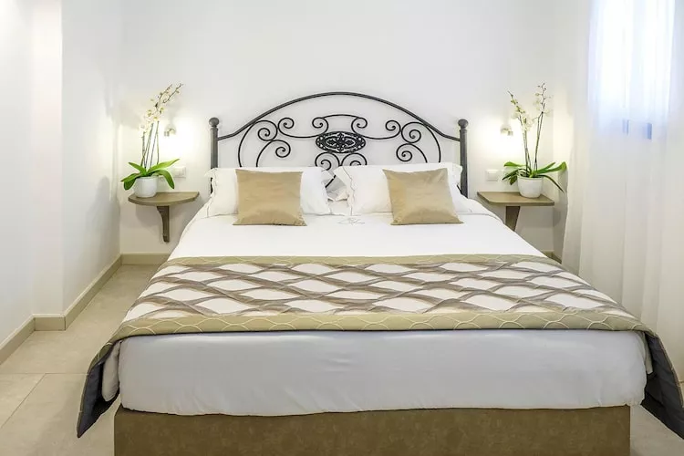 Holiday residence Acrotel Athena Villas, Elia Beach-1-bedroom-apartment ground floor - Slaapkamer