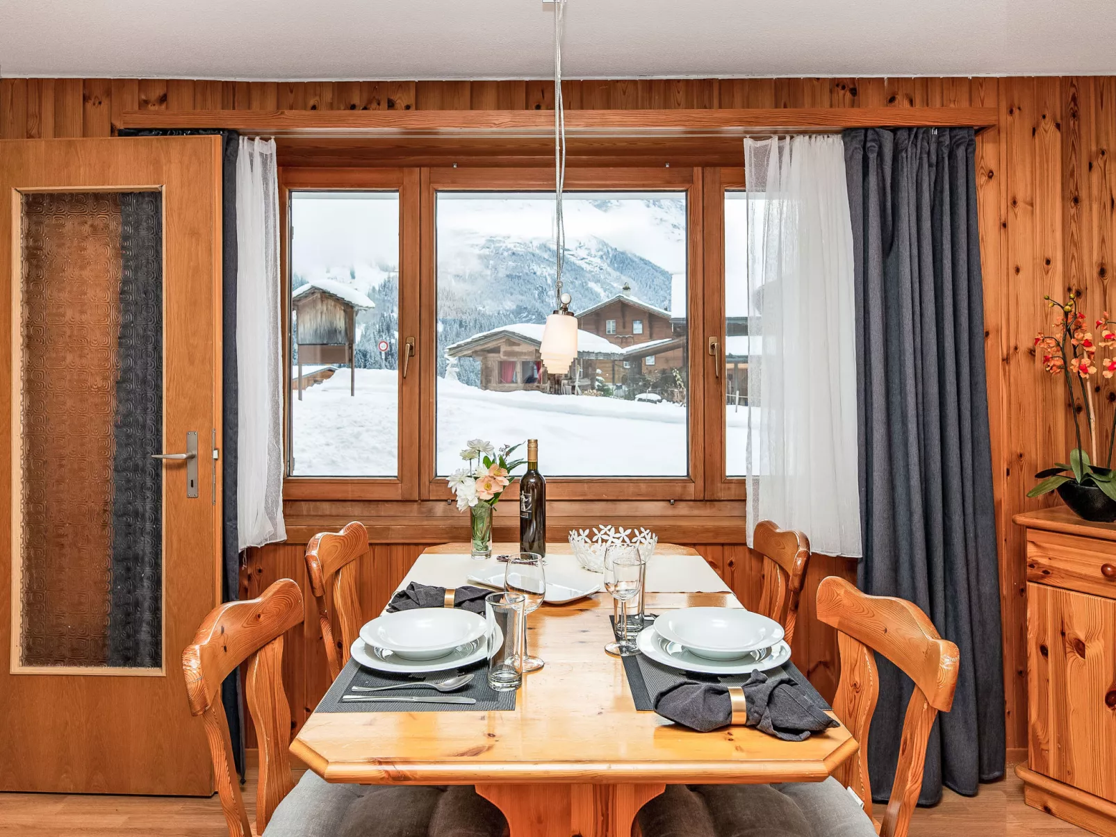 Chalet Chiebrendli - Binnen