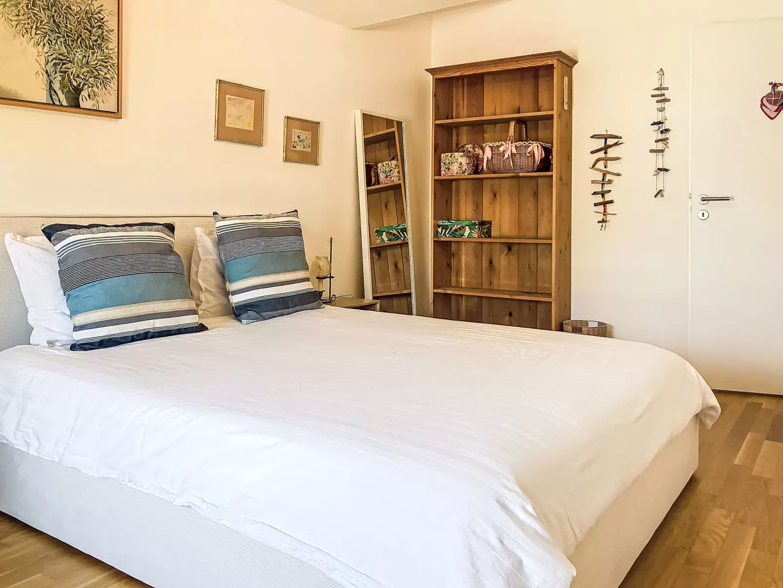 Les Perles du Lac - Binnen