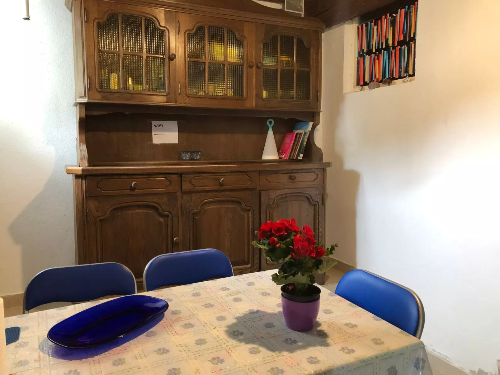 Weißes Haus Robinson mit BBQ und Terrasse - Image-tags.info