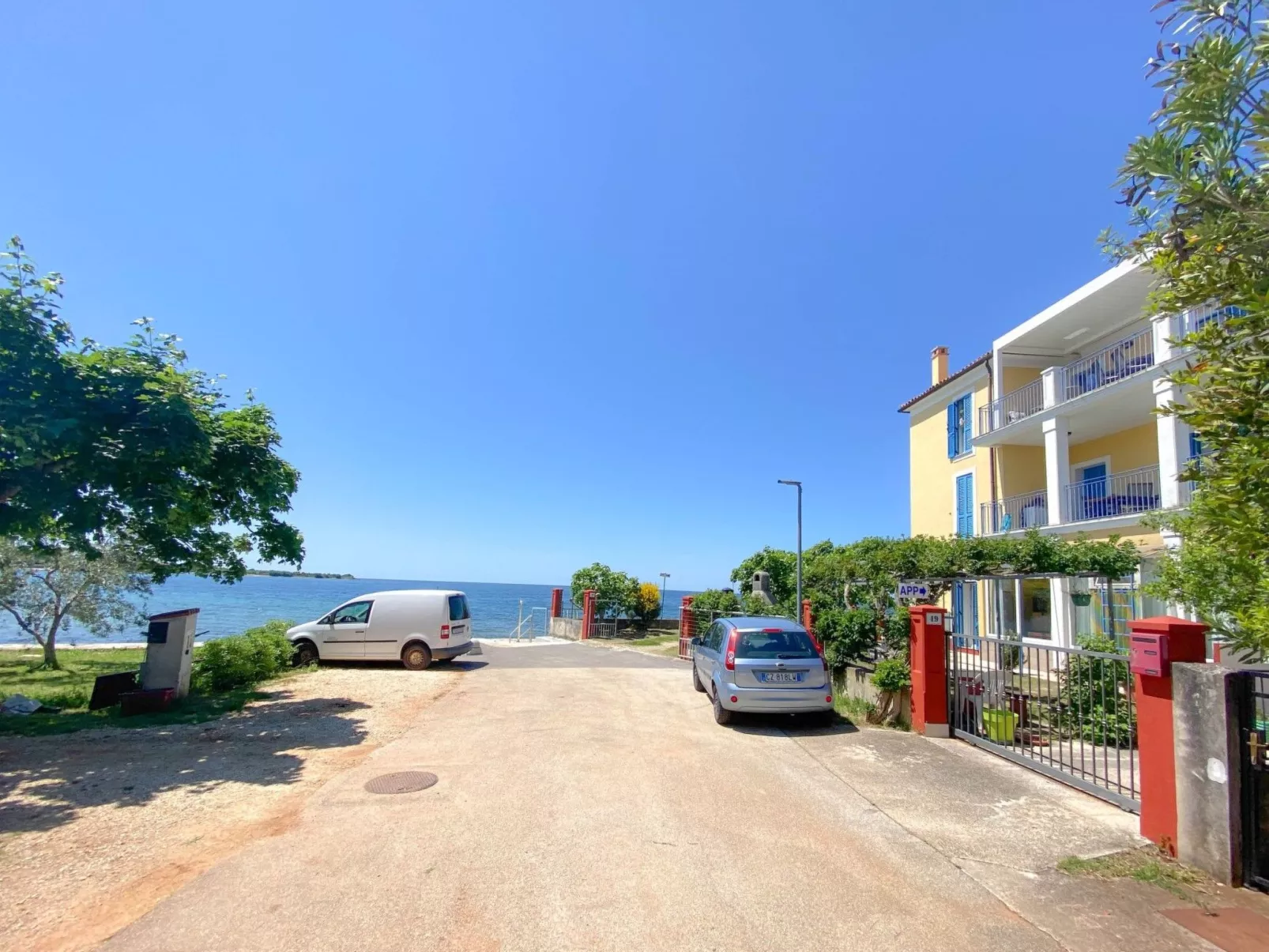 "Belvedere gore" - Buiten