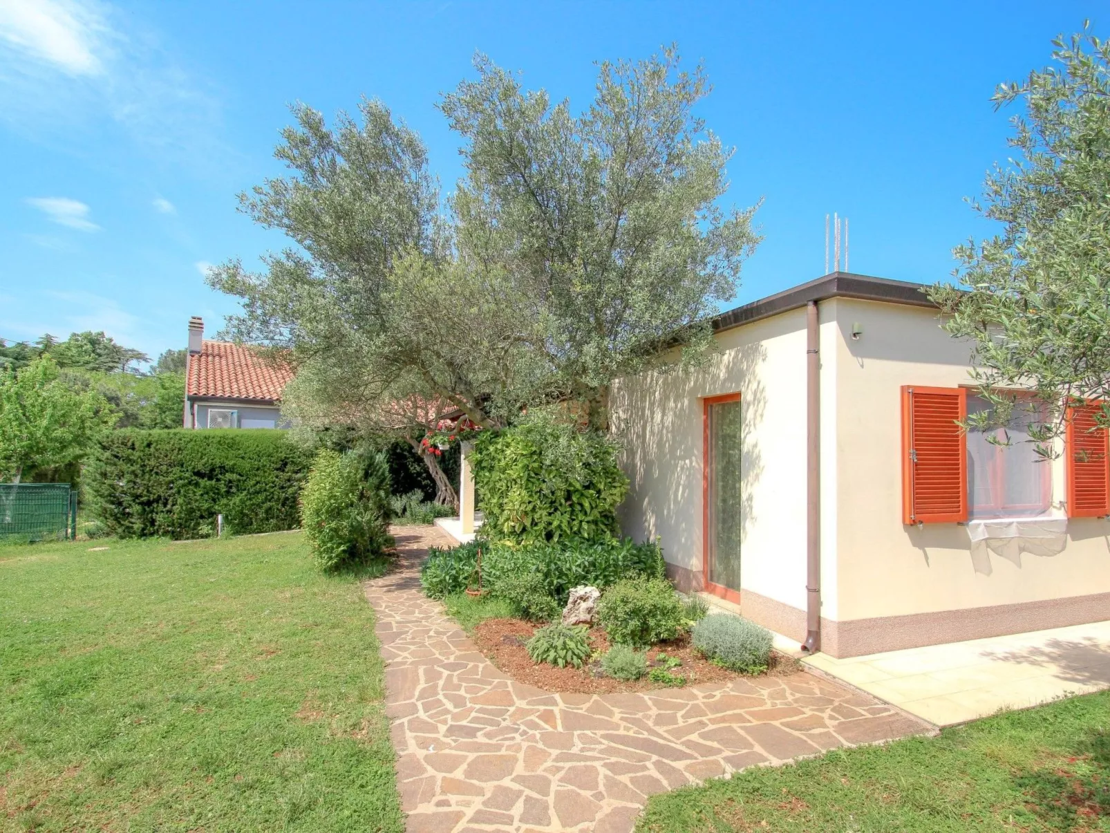 Wohnung "Timea 4" mit Terrasse - Buiten