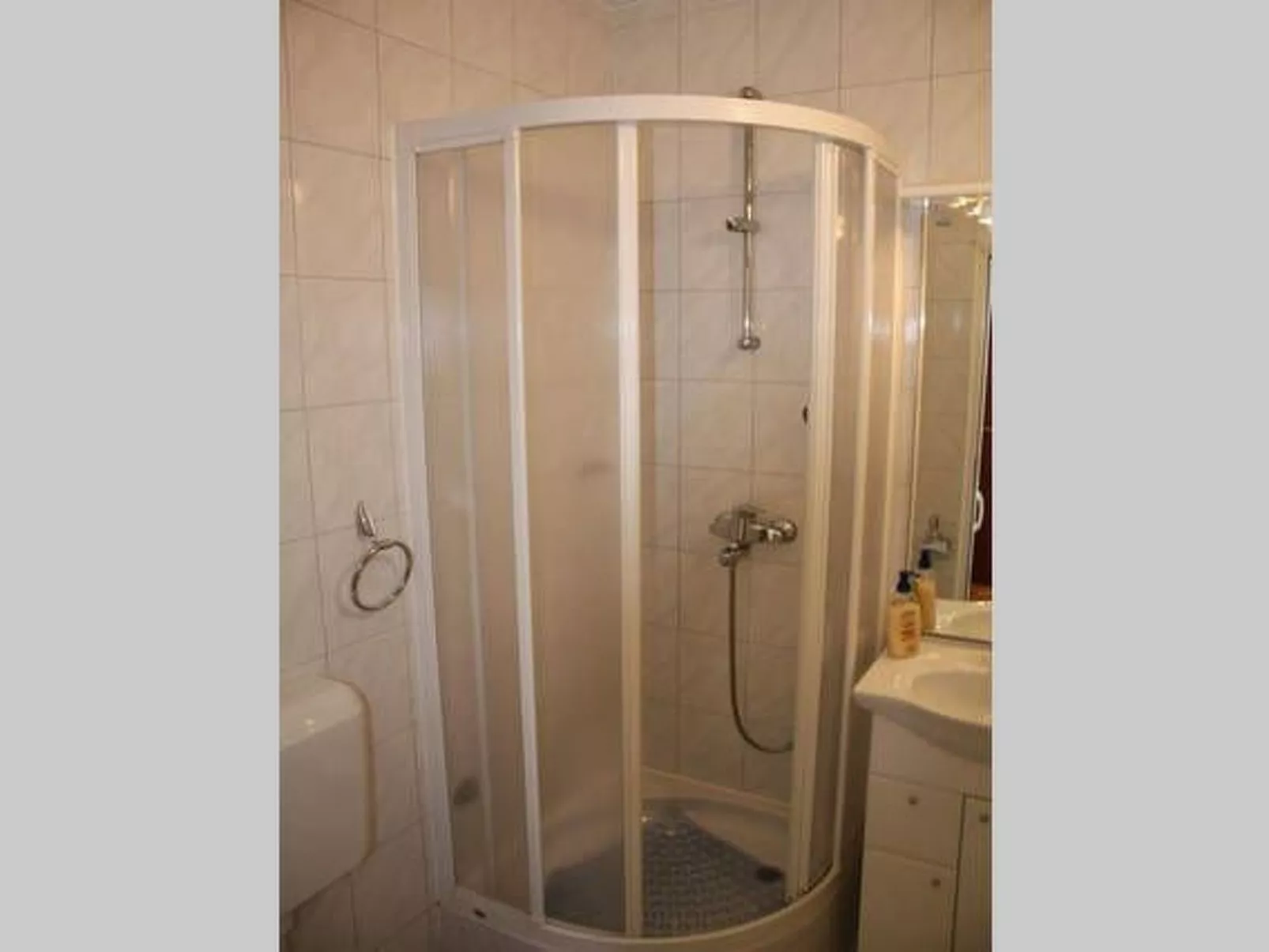 1. Etage Doppelbettzimmer 20m² mit Balkon und Meerblick Villa Milic*** - Binnen