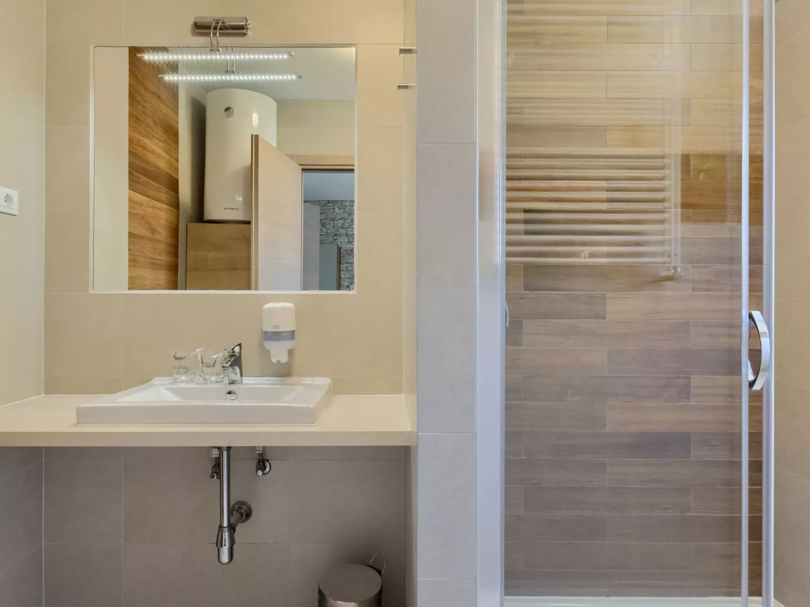 Pula City Center Accommodation - Binnen