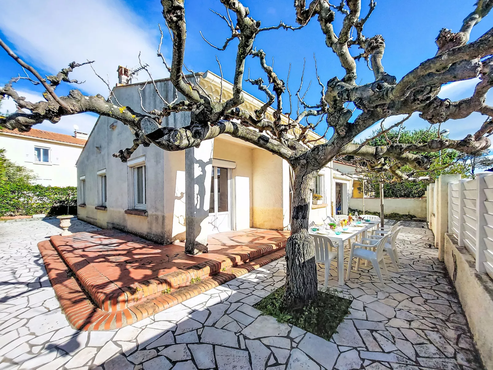 Maison Millet - Buiten