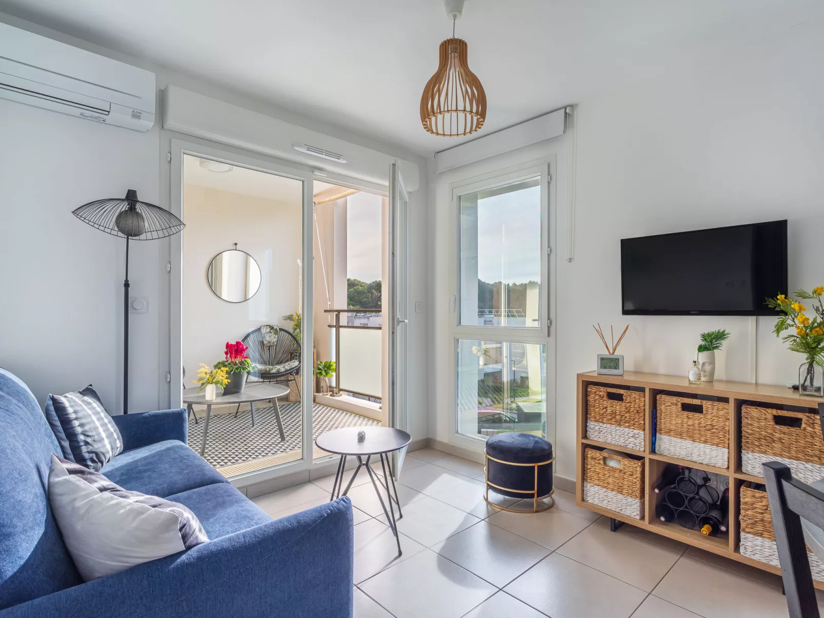 Nouvelles Terres E4 - Binnen