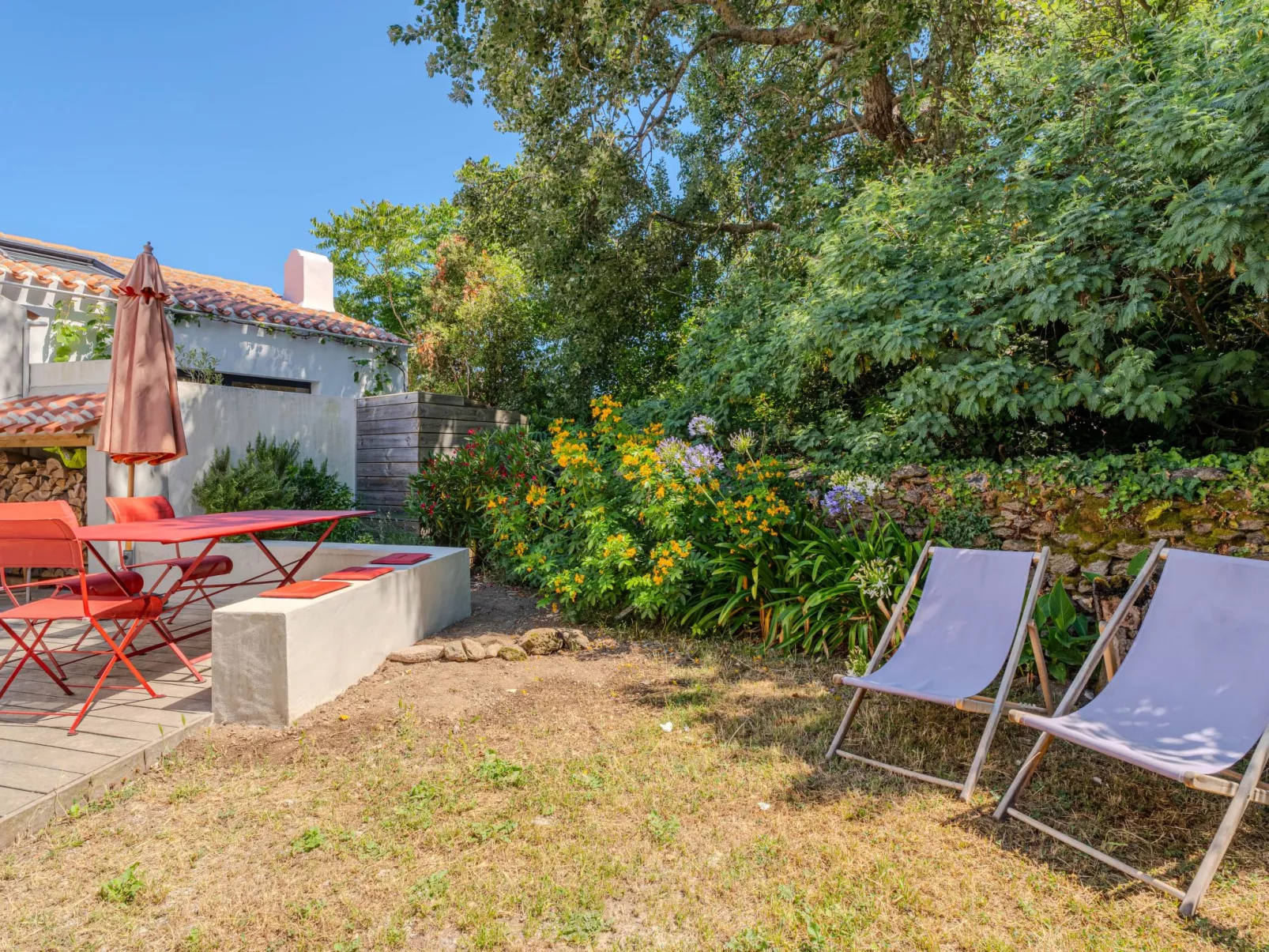 Charme St Sauveur - Buiten