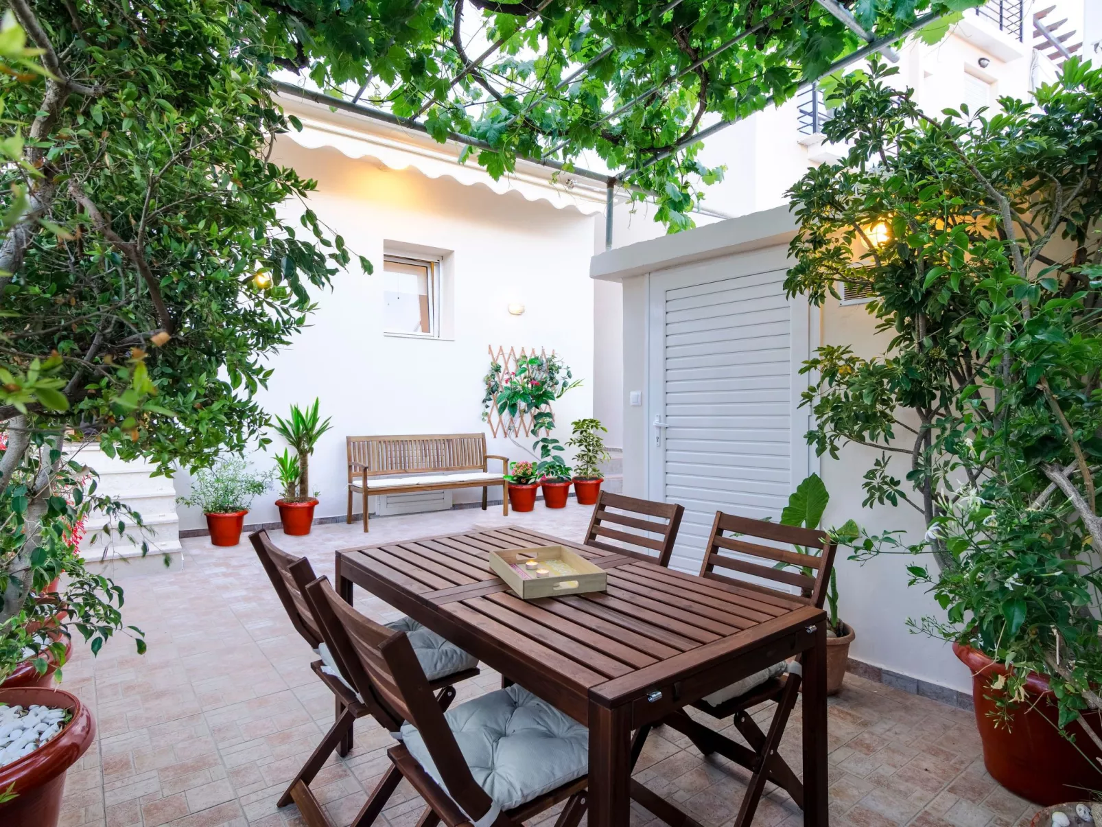 Leny's Seaside House - Buiten