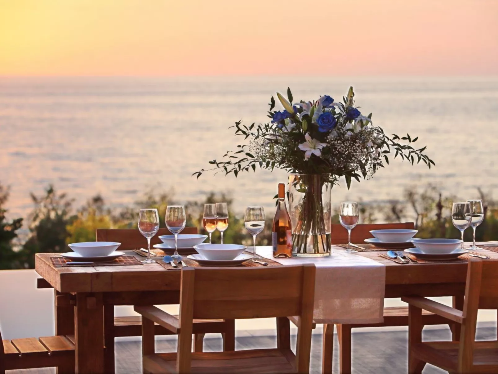 "Capro" mit Infinity-Pool - Buiten