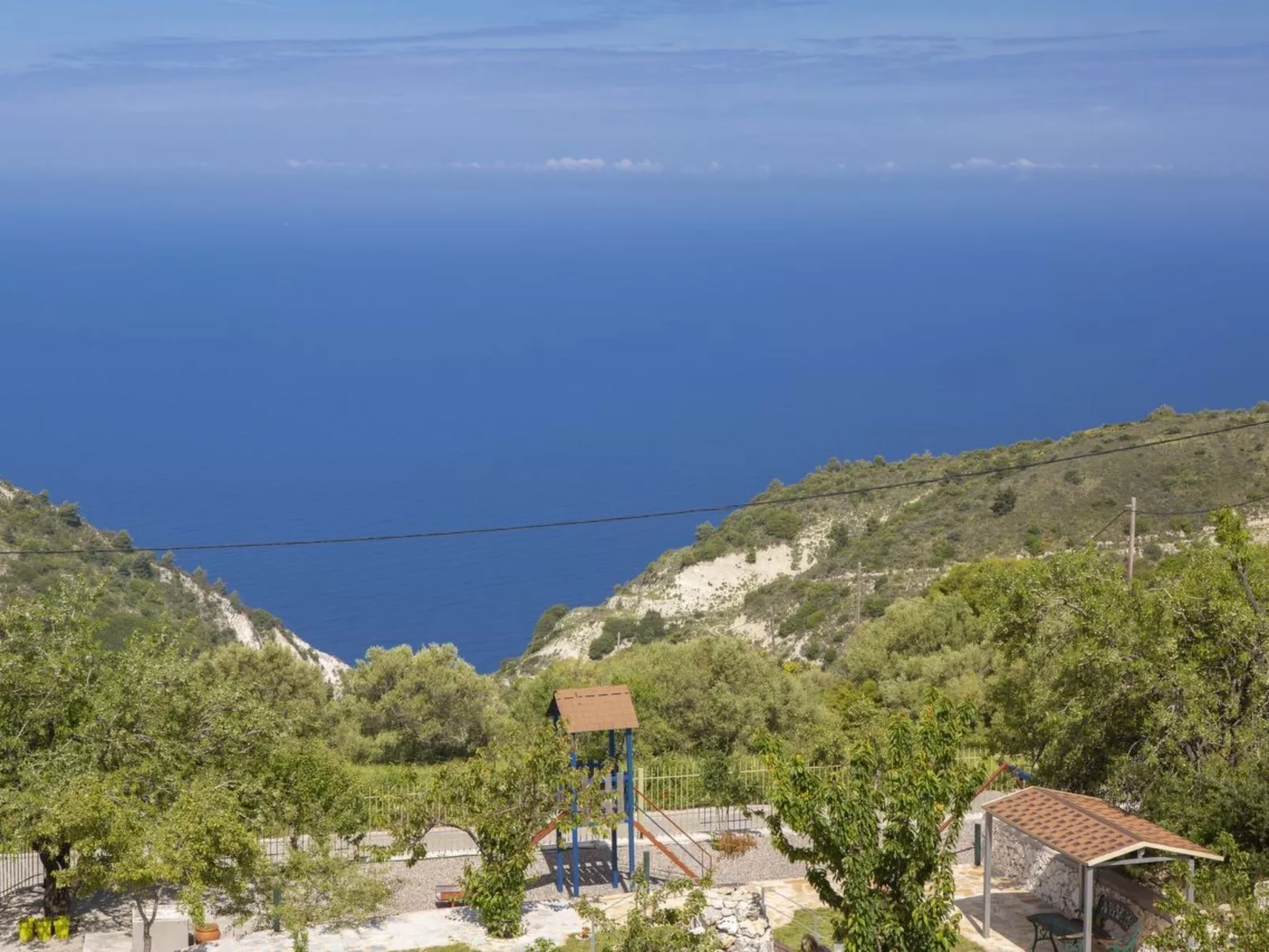 In Apollonii mit privatem Pool und spektakulärer Aussicht - Image-tags.info