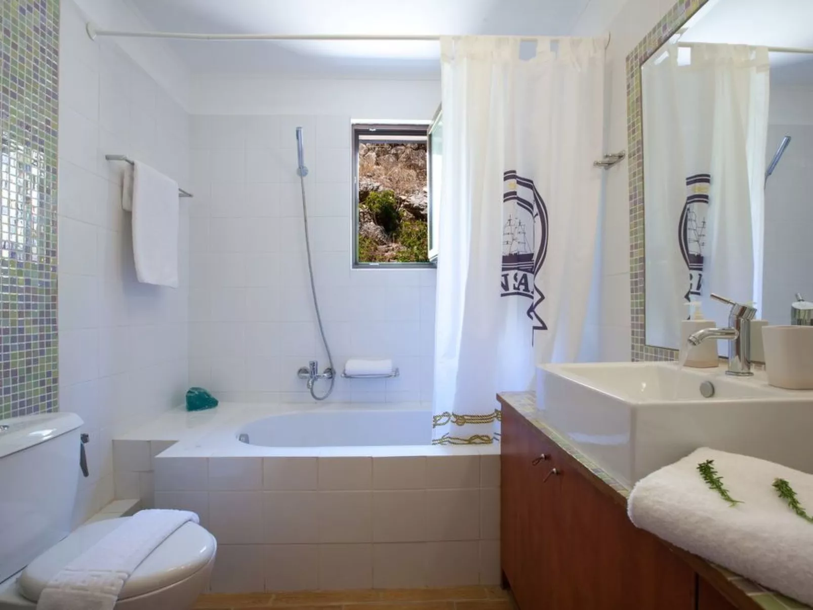 Luxuriöse Villa mit Infinity-Pool und Panoramablick - Image-tags.info