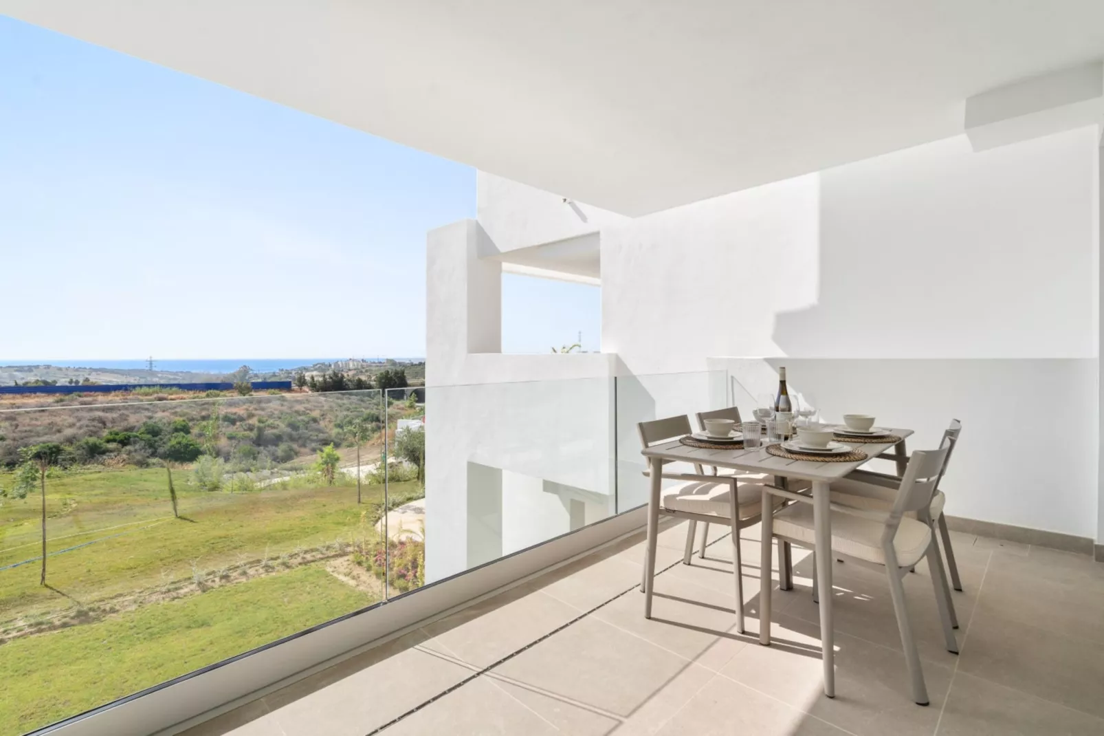 AL4-1911 ESTEPONA - APARTMENT - ALCAZABA LAGOON - Terrasbalkon