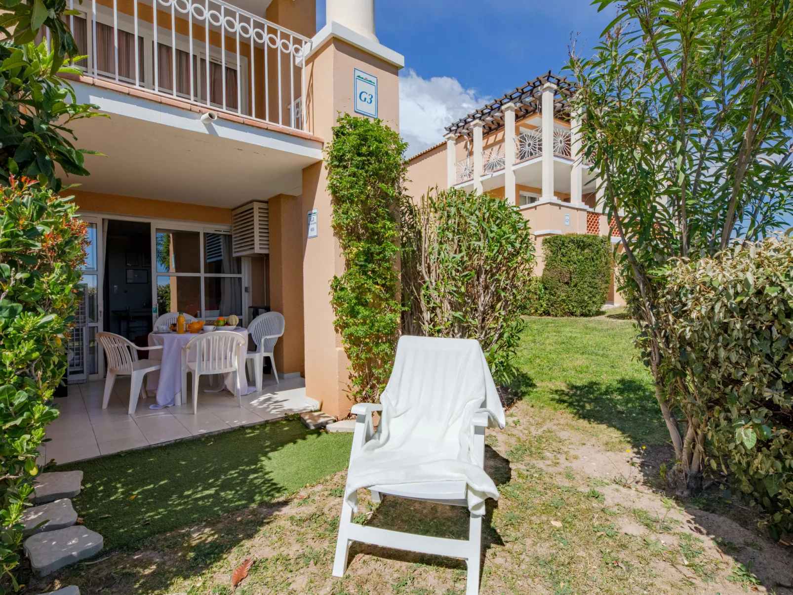 L'Esquinade (G3 033) - Buiten