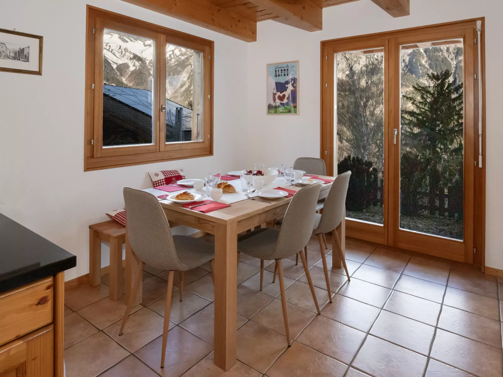 Ecureuil noir - Binnen