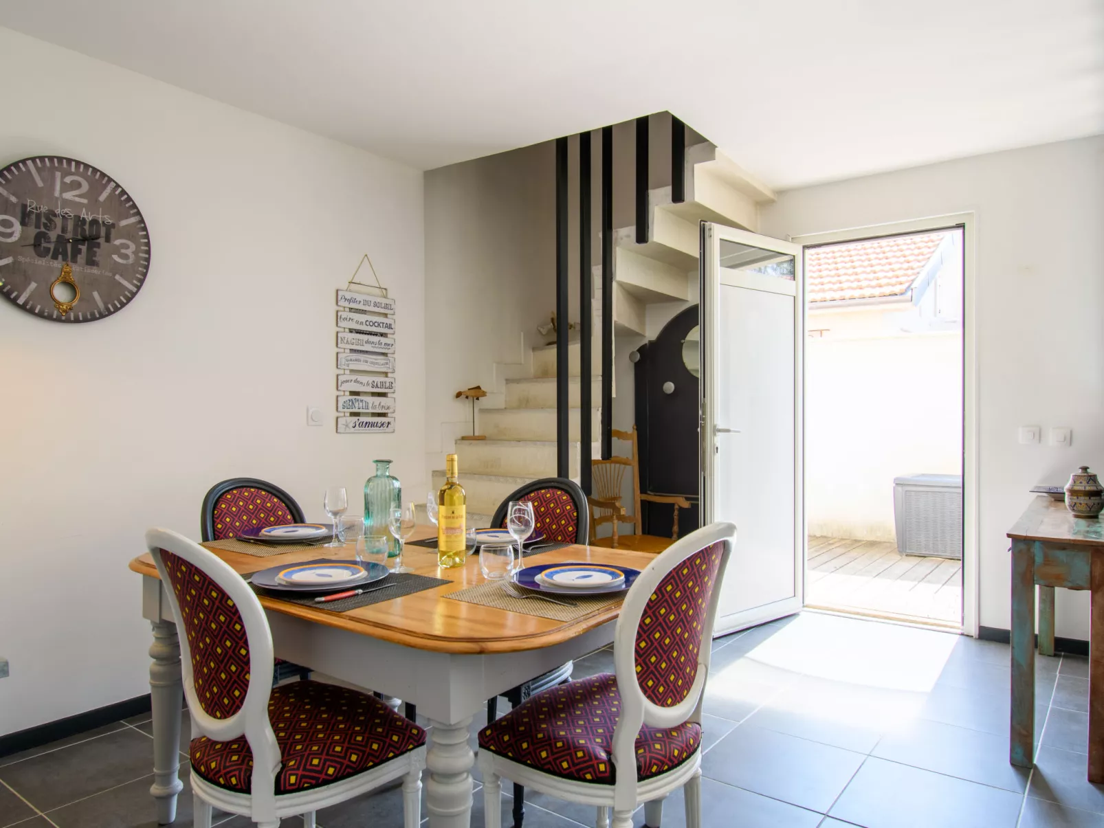 Aimé Bourdier - Binnen