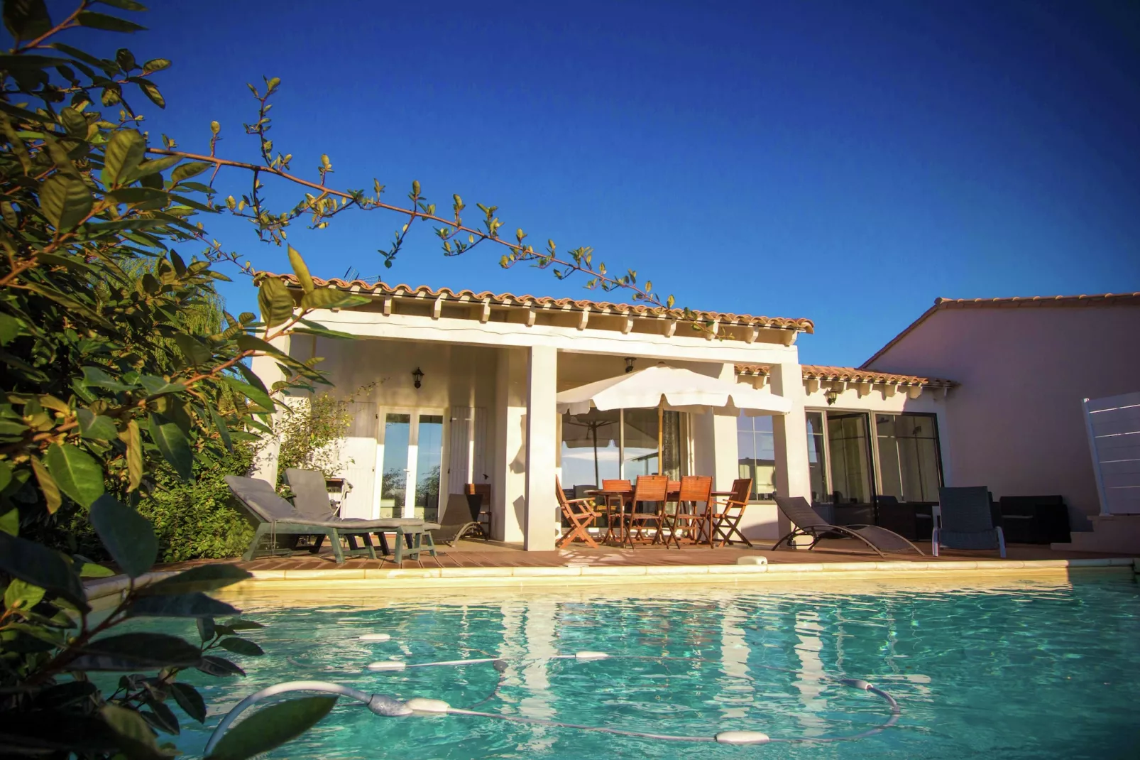 Belle villa avec piscine privée - NARBONNE - Zwembad